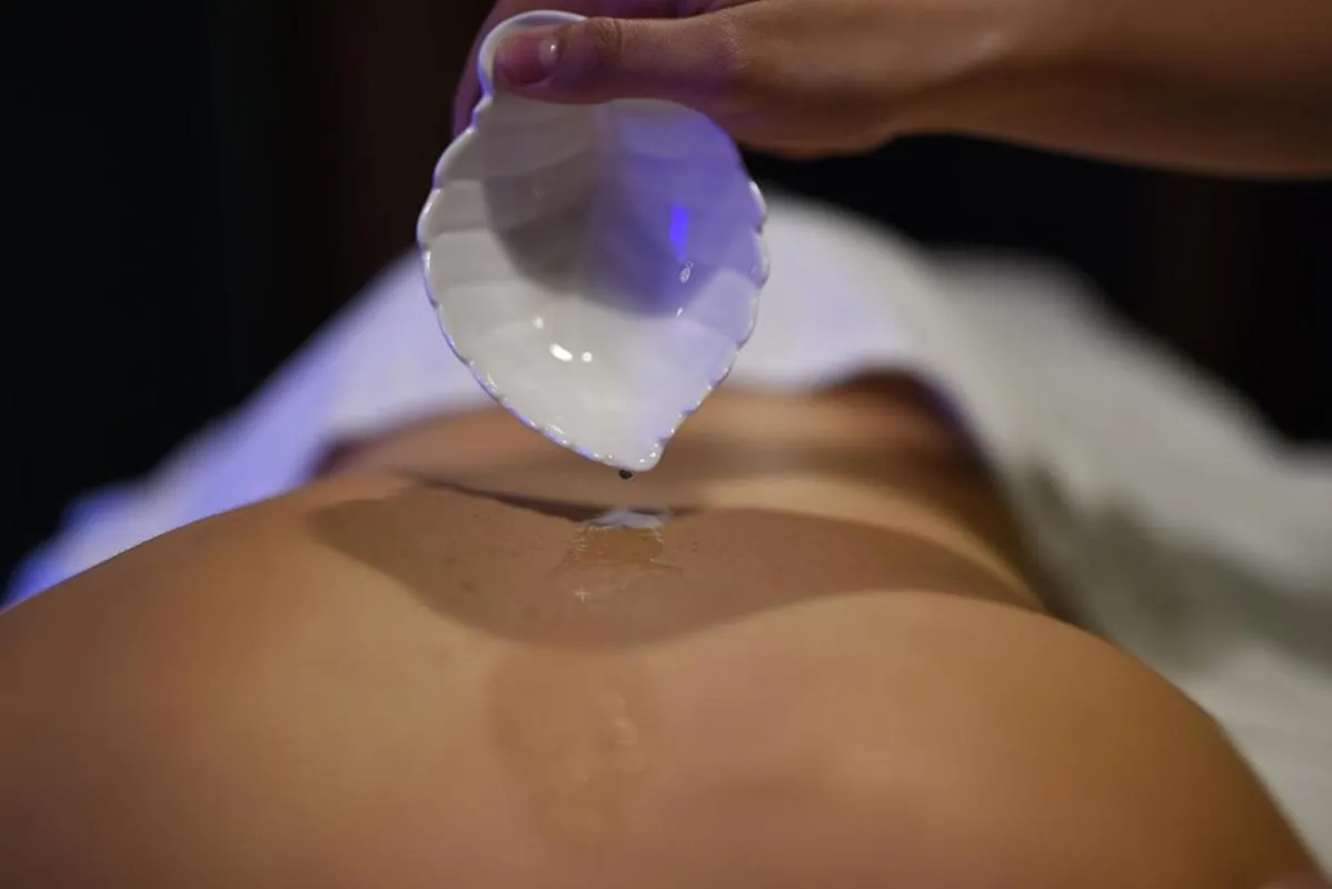 Massage in Foglie D' Acqua