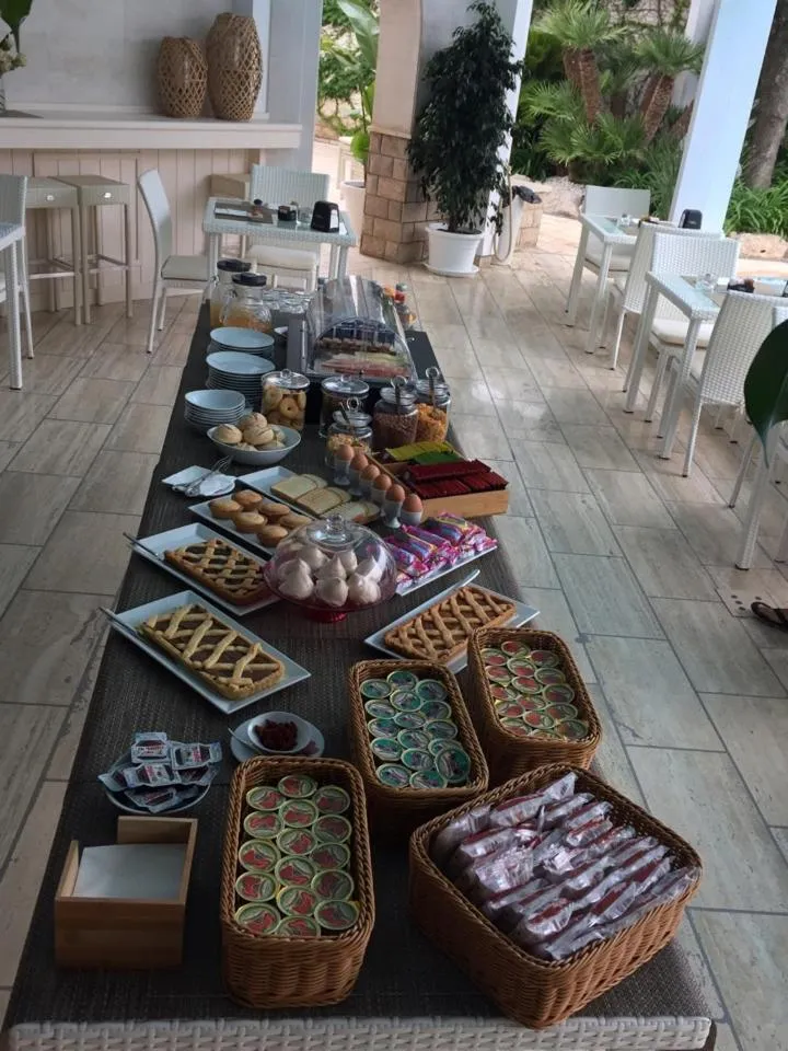 Property building in Foglie D' Acqua