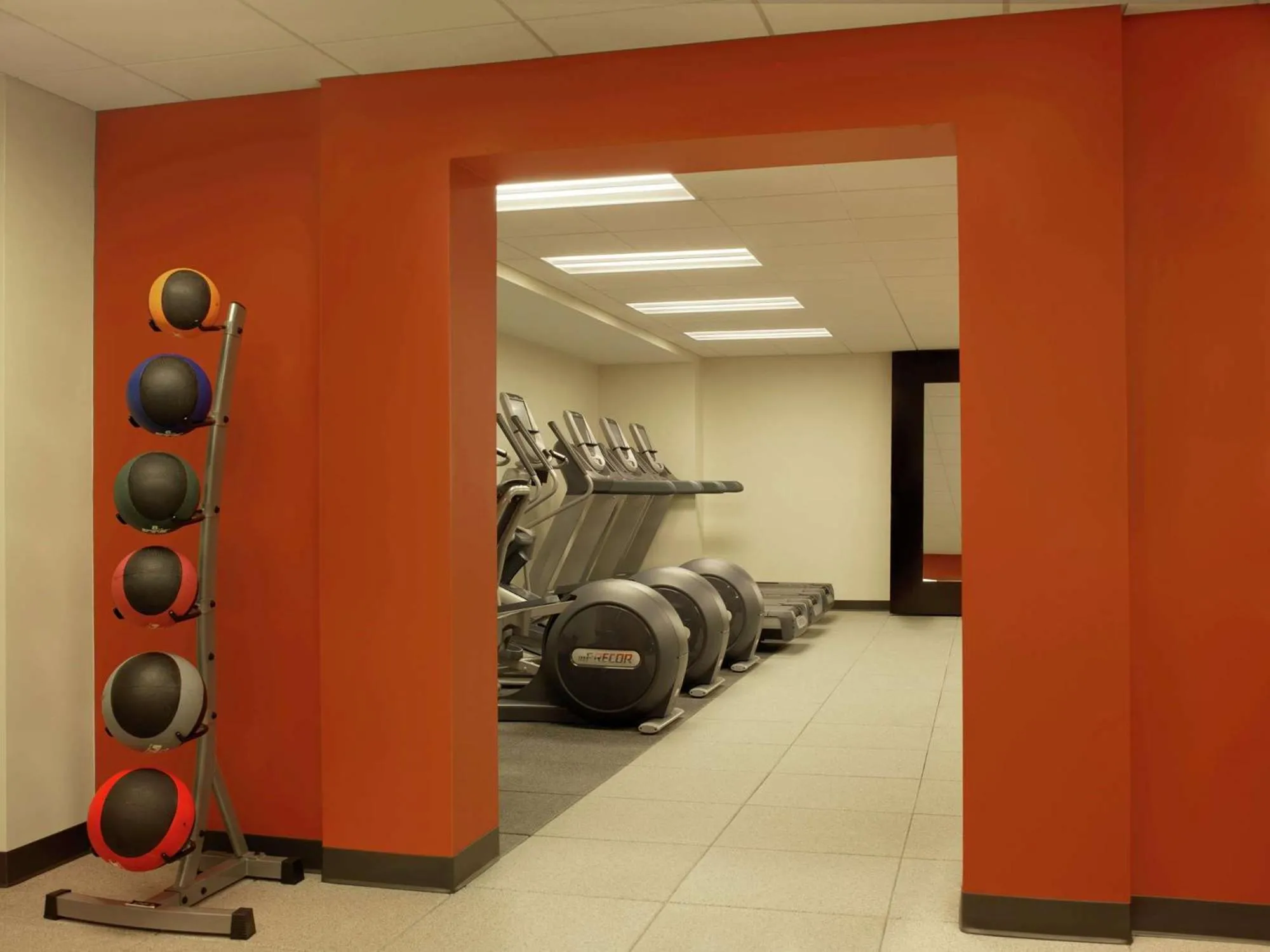 Fitness centre/facilities in DoubleTree by Hilton Hotel Cedar Rapids Convention Complex