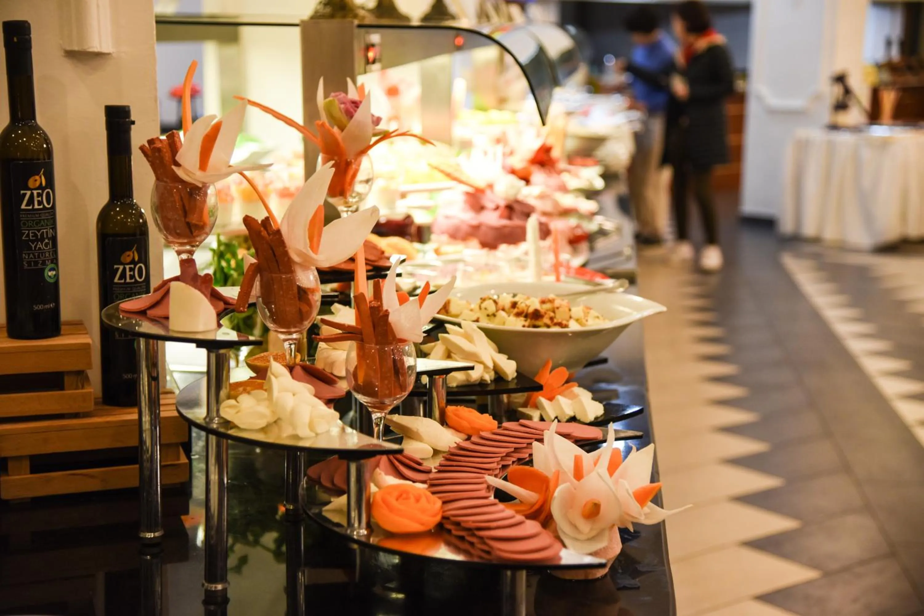 Food and drinks in SIGNATURE GARDEN AVANOS Hotel & SPA