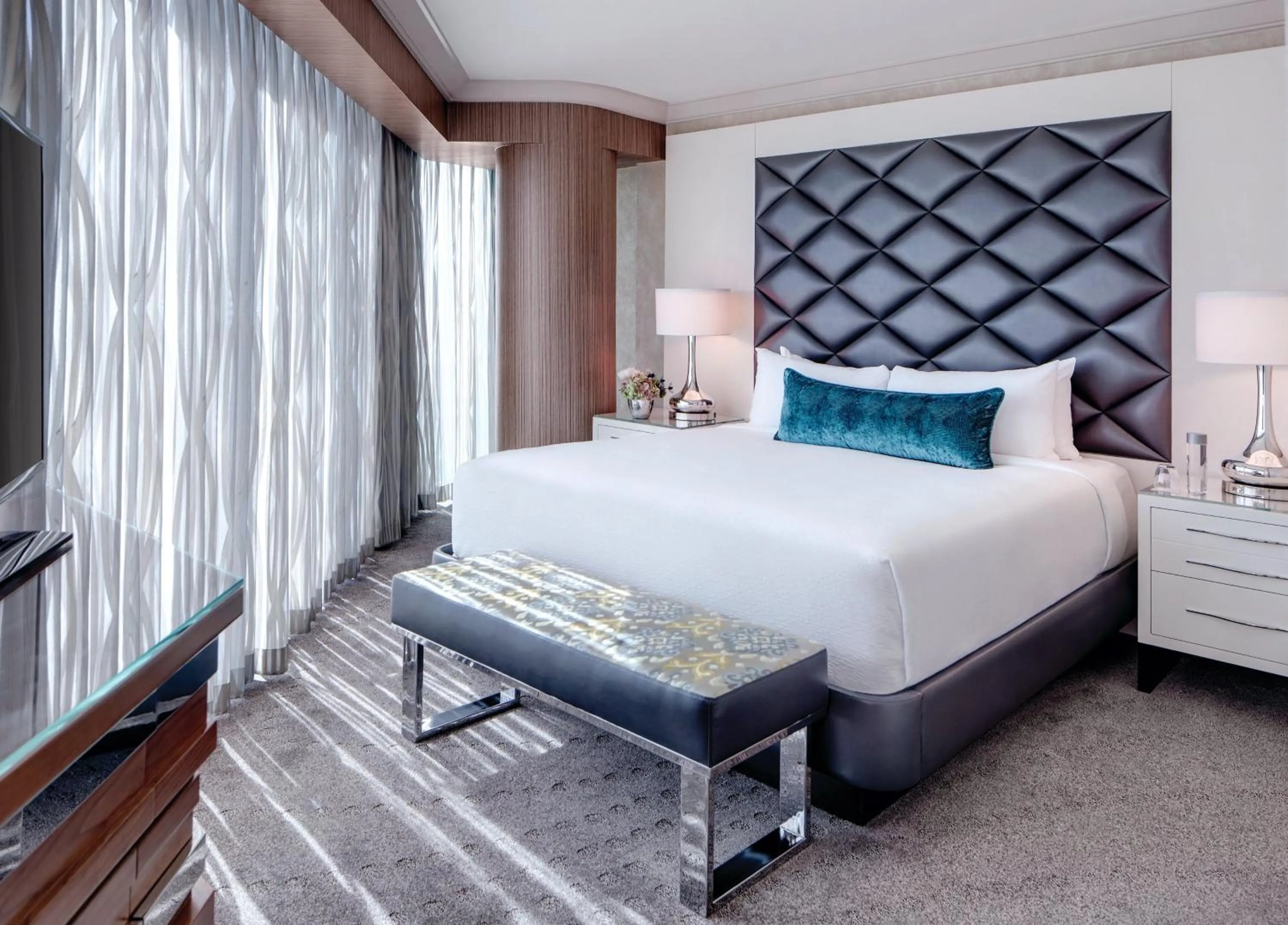 Photo of the whole room, Bed in Mandalay Bay