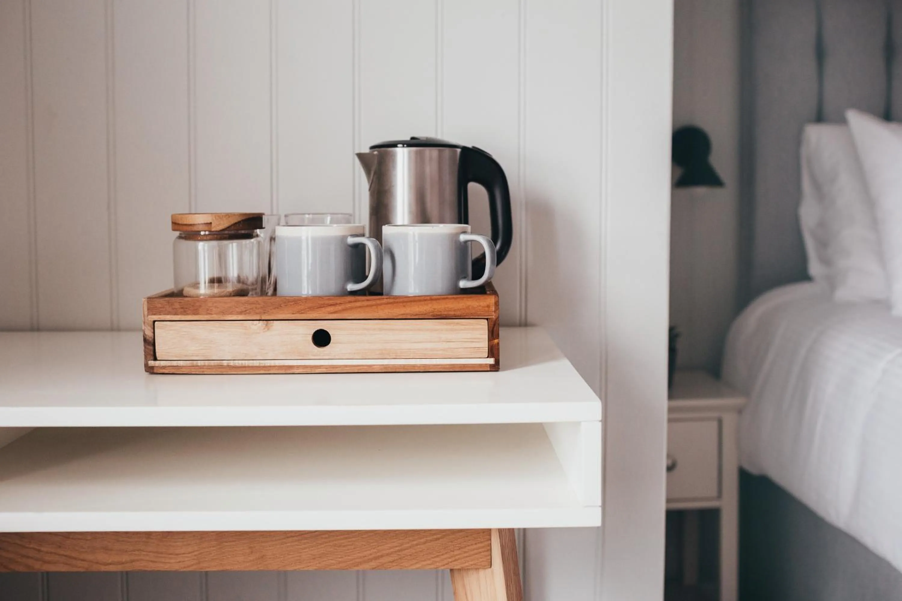 Coffee/tea facilities, Bed in The Bay Hotel