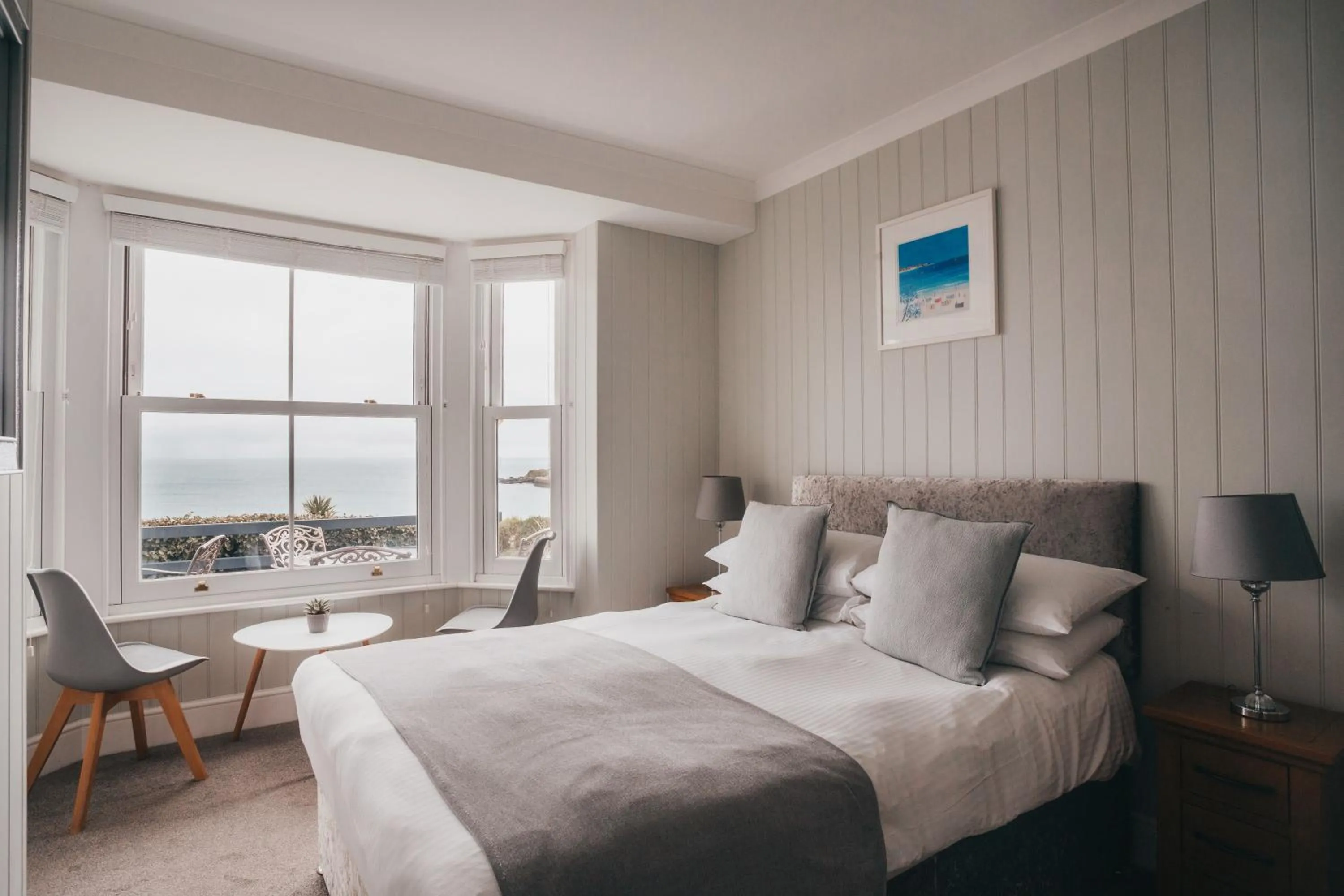 Bedroom, Bed in The Bay Hotel