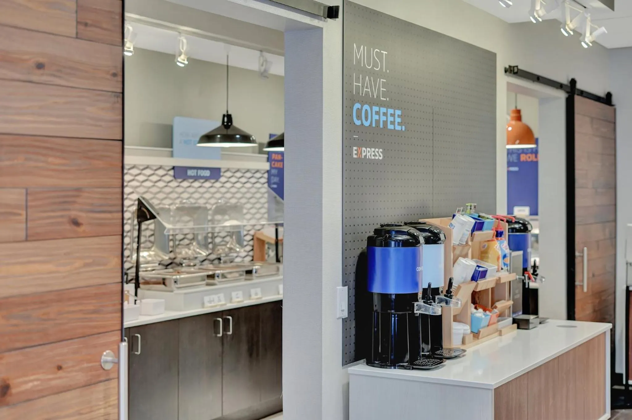 Breakfast in Holiday Inn Express Hotel & Suites Beatrice by IHG