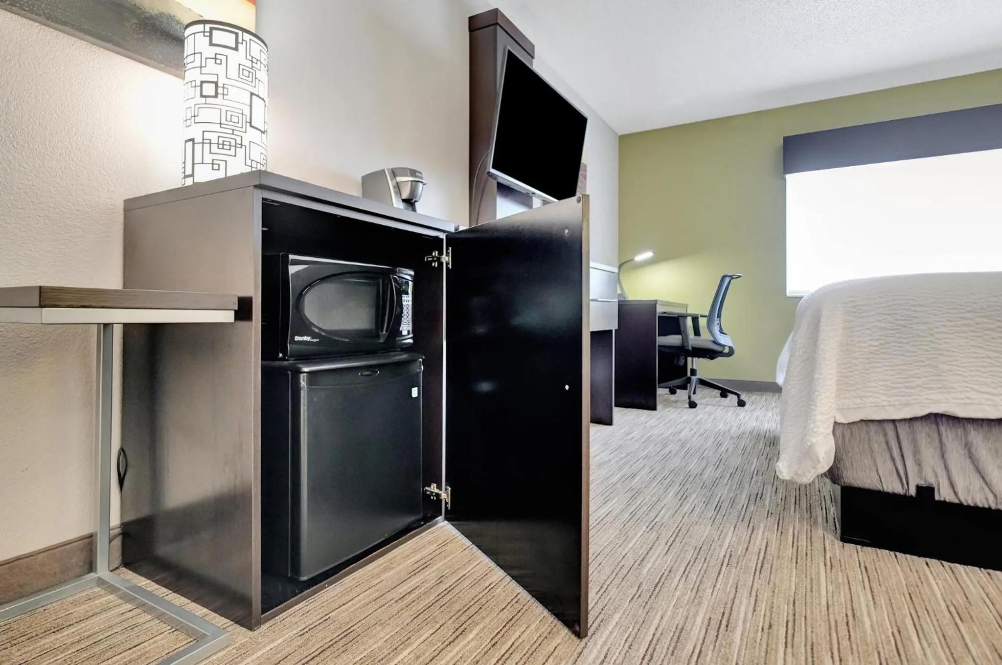 Photo of the whole room, Bed in Holiday Inn Express Hotel & Suites Beatrice by IHG