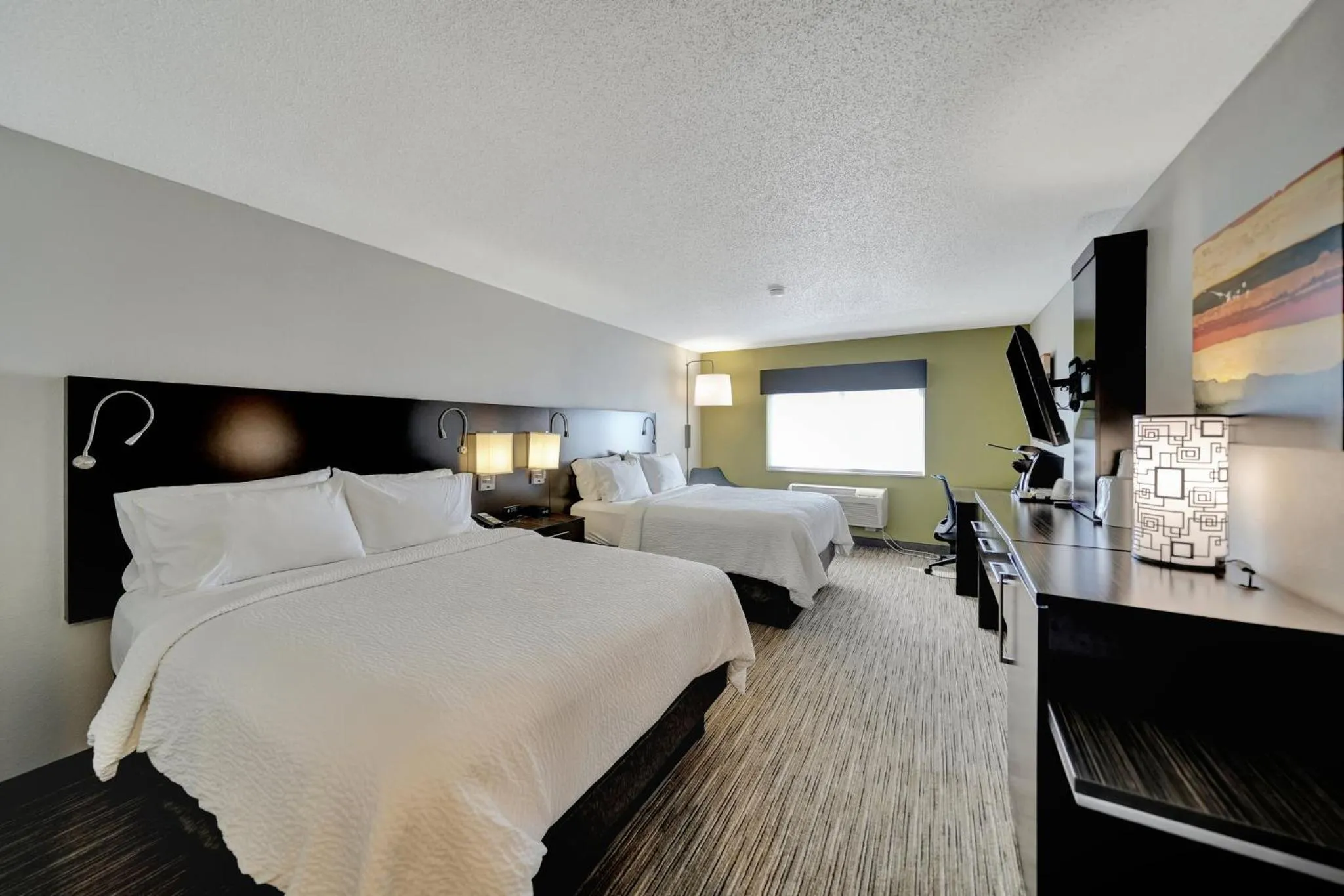 Photo of the whole room, Bed in Holiday Inn Express Hotel & Suites Beatrice by IHG