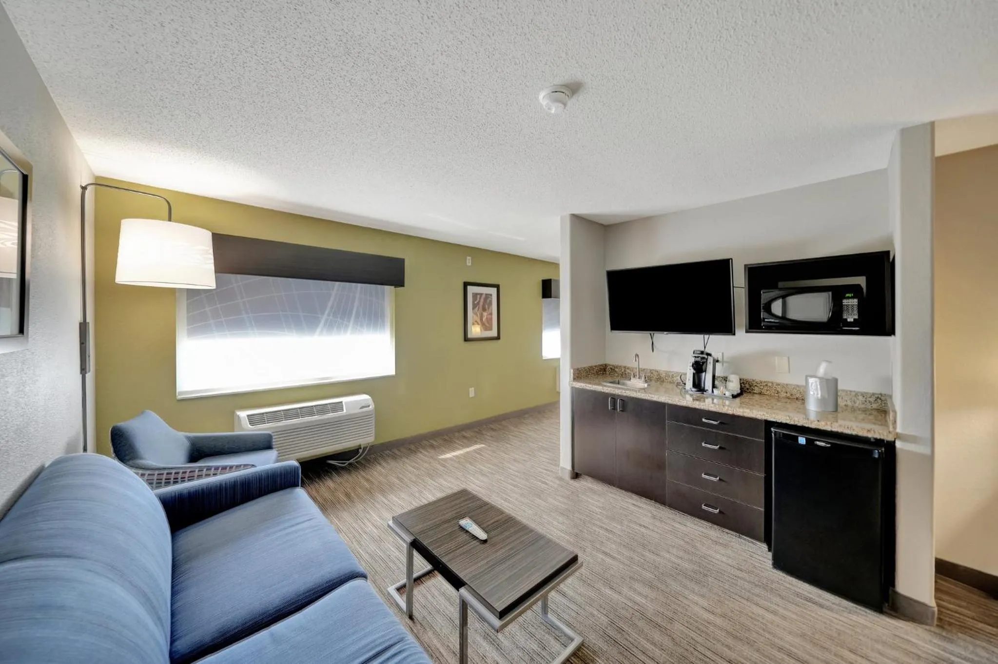 Photo of the whole room in Holiday Inn Express Hotel & Suites Beatrice by IHG