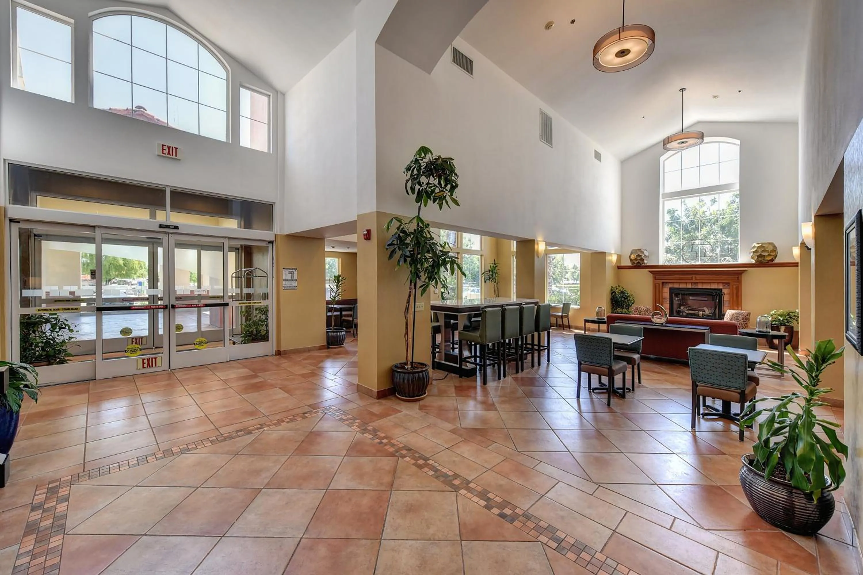 Property building in Holiday Inn Express Hotel & Suites Manteca by IHG