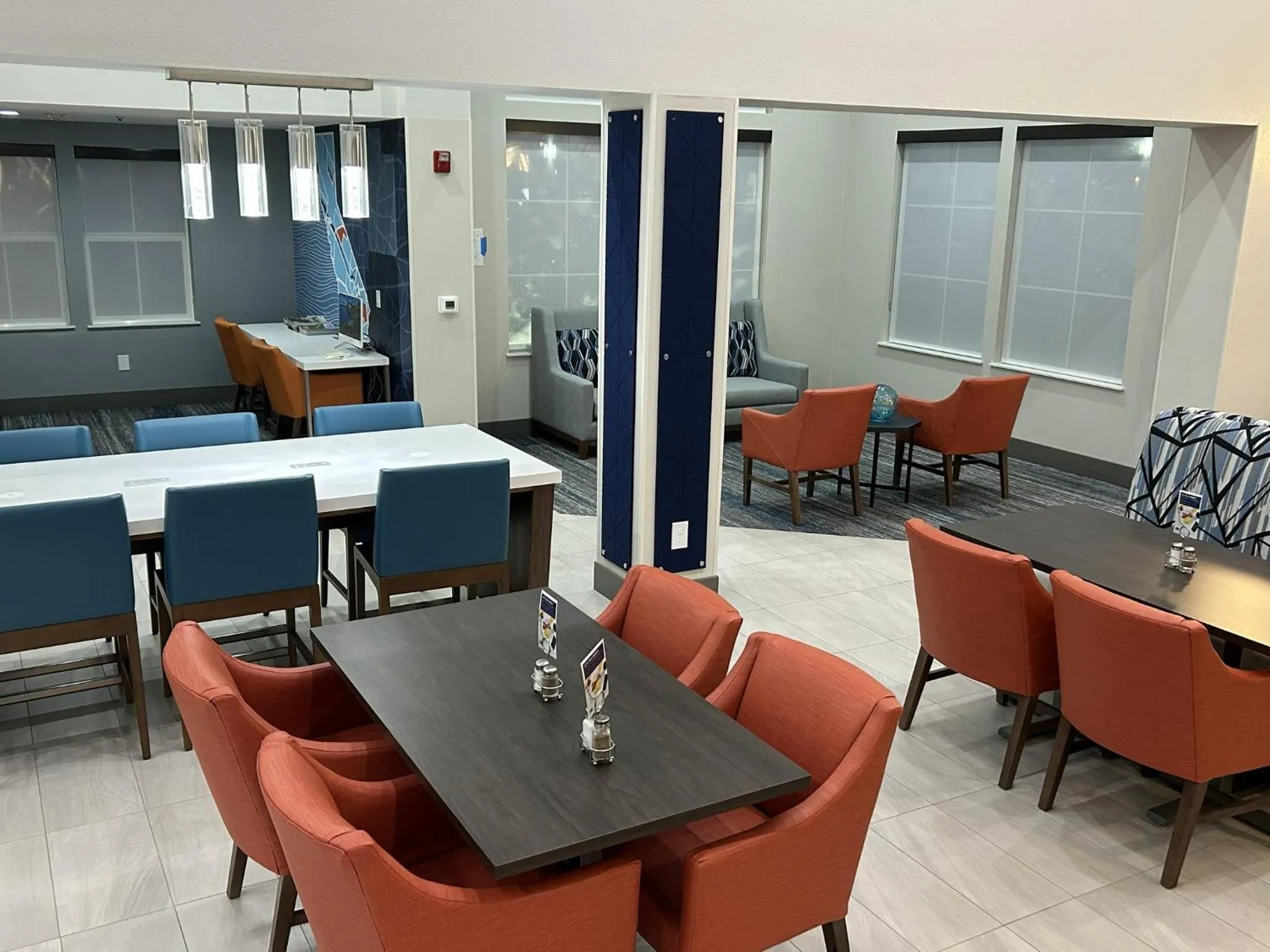 Breakfast in Holiday Inn Express Hotel & Suites Manteca by IHG