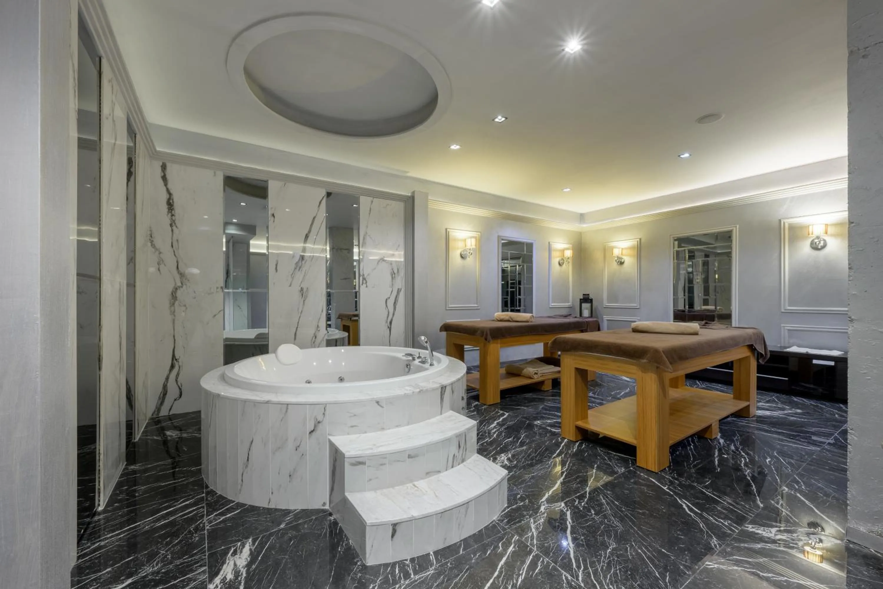 Grand Hotel Sveti Vlas - Fitness & SPA Hotel