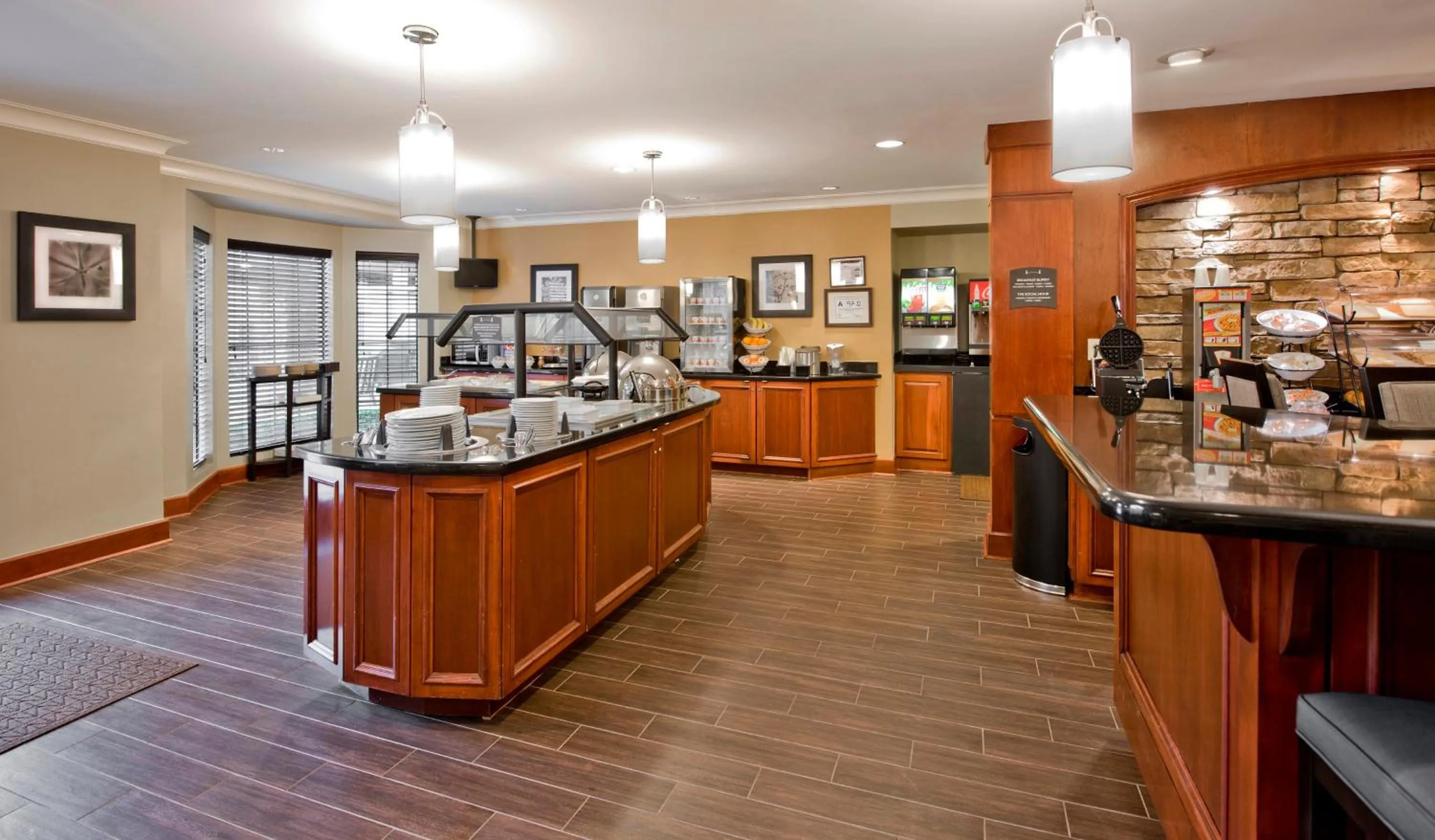 Lobby or reception in Staybridge Suites - Charlotte Ballantyne by IHG