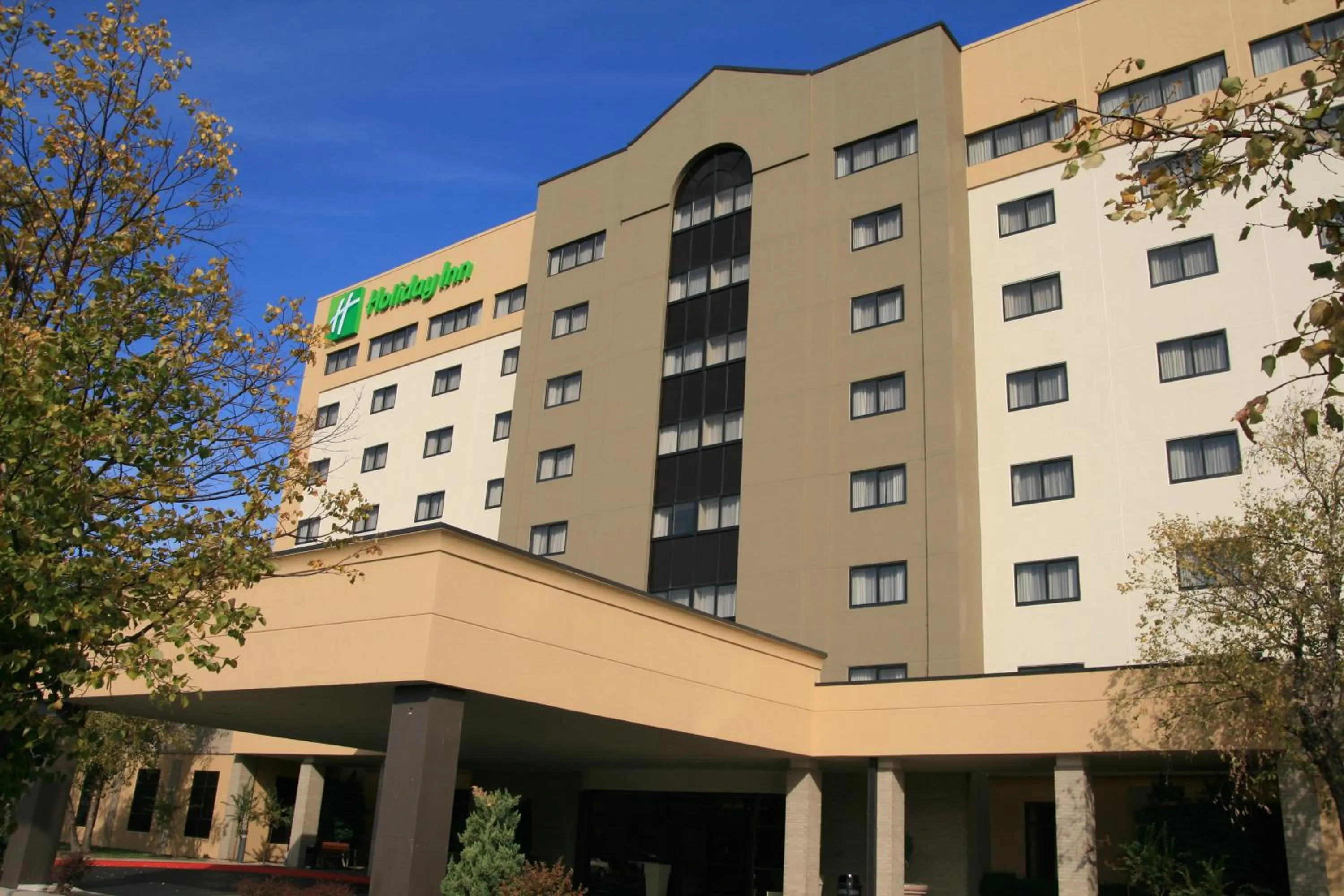 Property building in Holiday Inn Springdale-Fayetteville Area by IHG