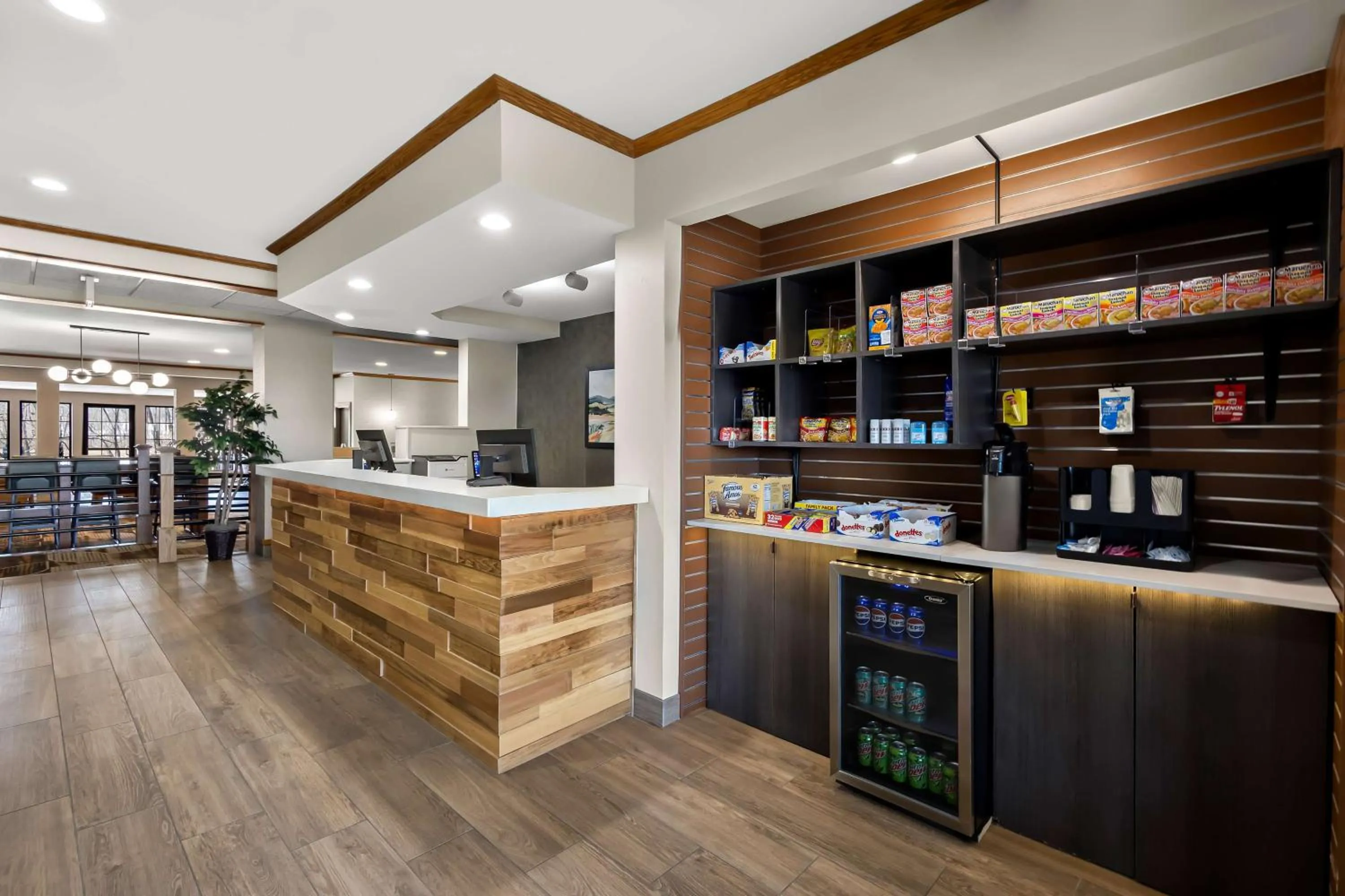 Lobby or reception in SureStay Plus by Best Western Fremont I-69