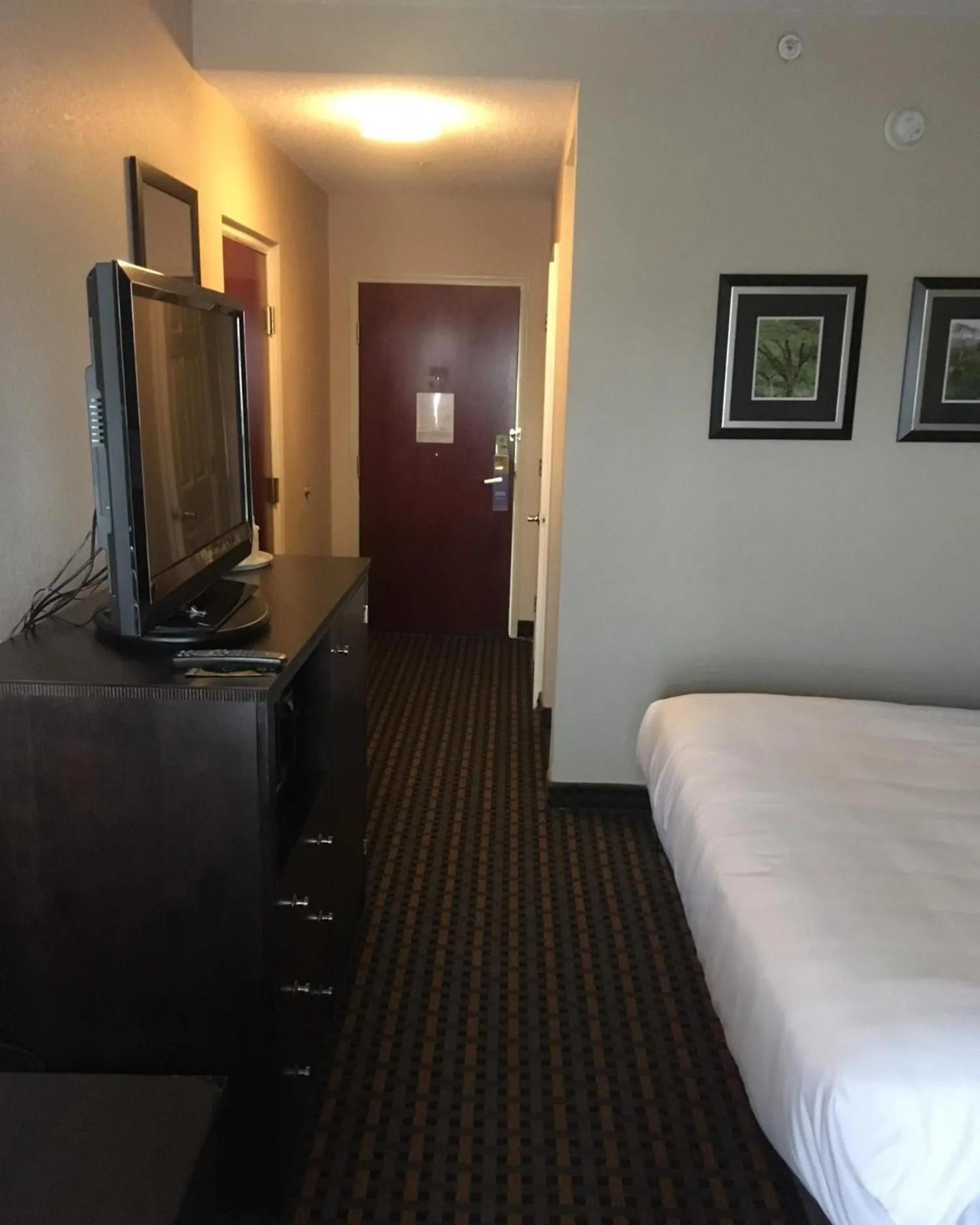 Photo of the whole room, Bed in Comfort Inn & Suites Asheboro East