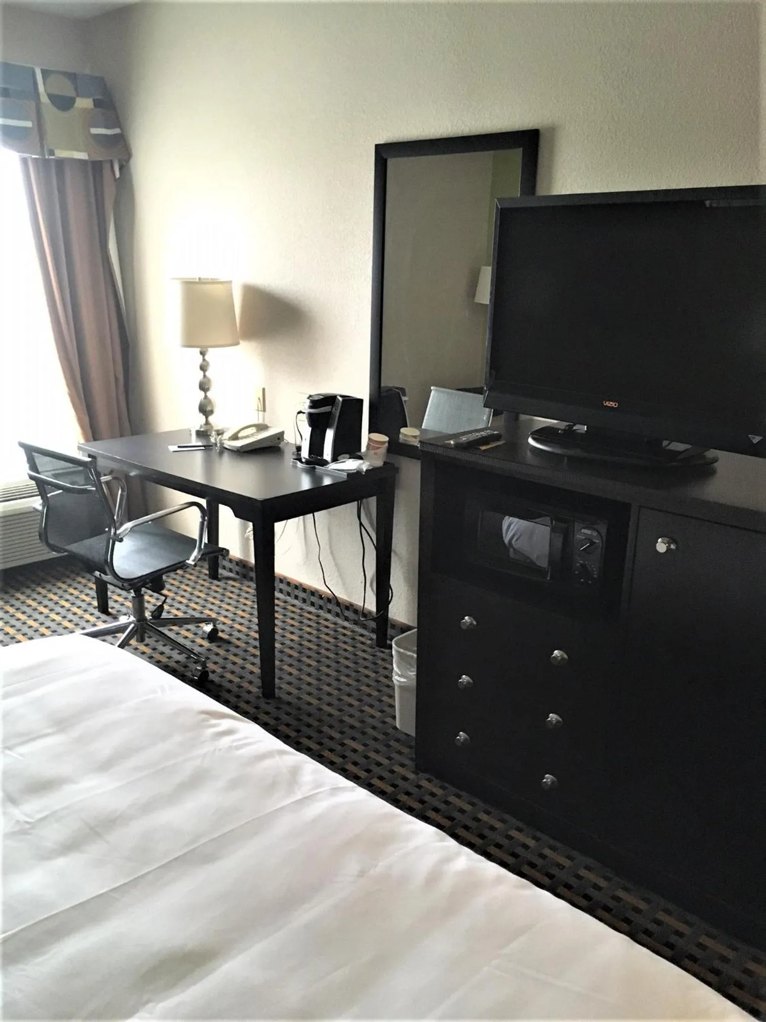 TV and multimedia, Bed in Comfort Inn & Suites Asheboro East