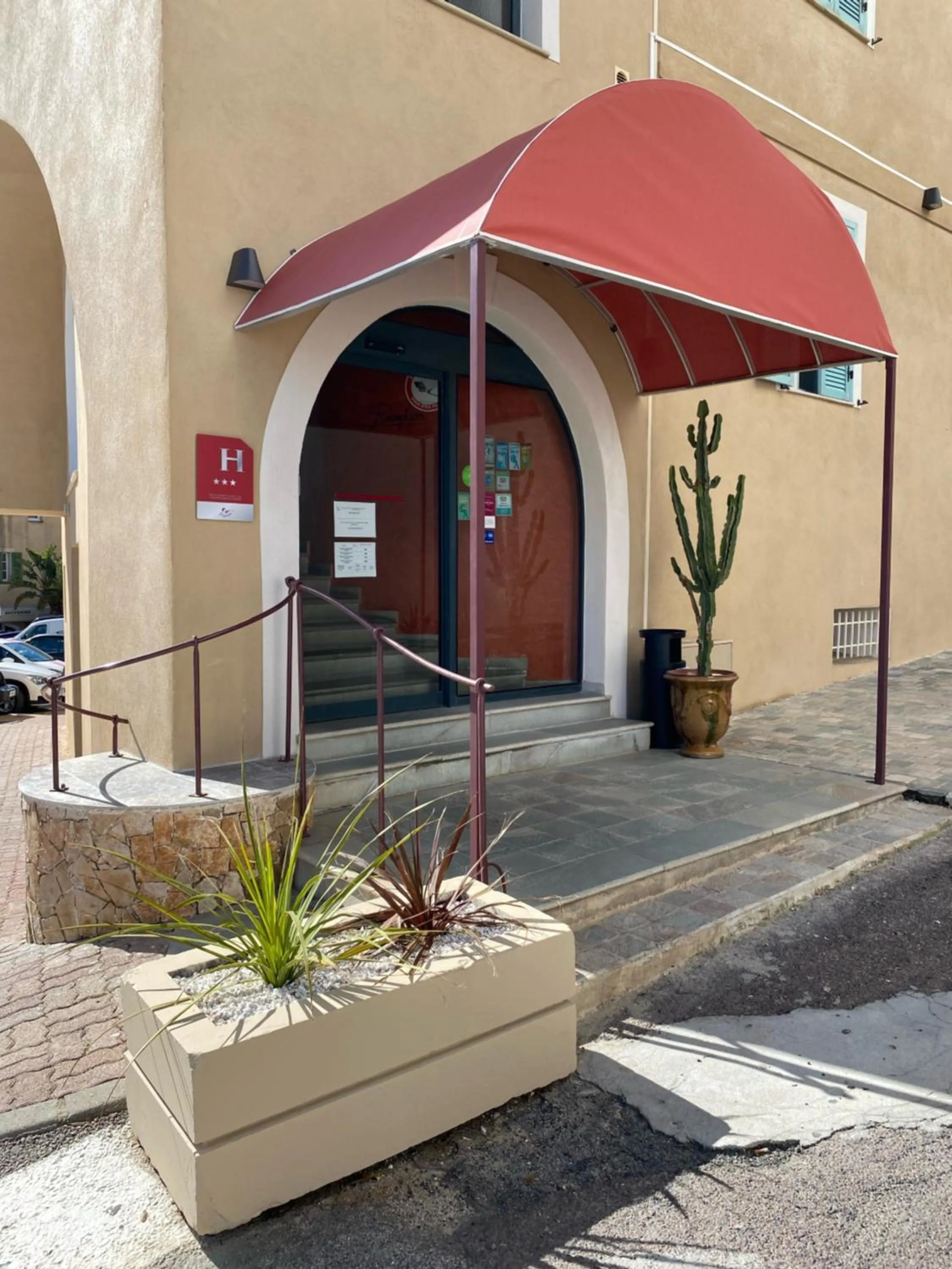 Facade/entrance in Hotel Belvedere