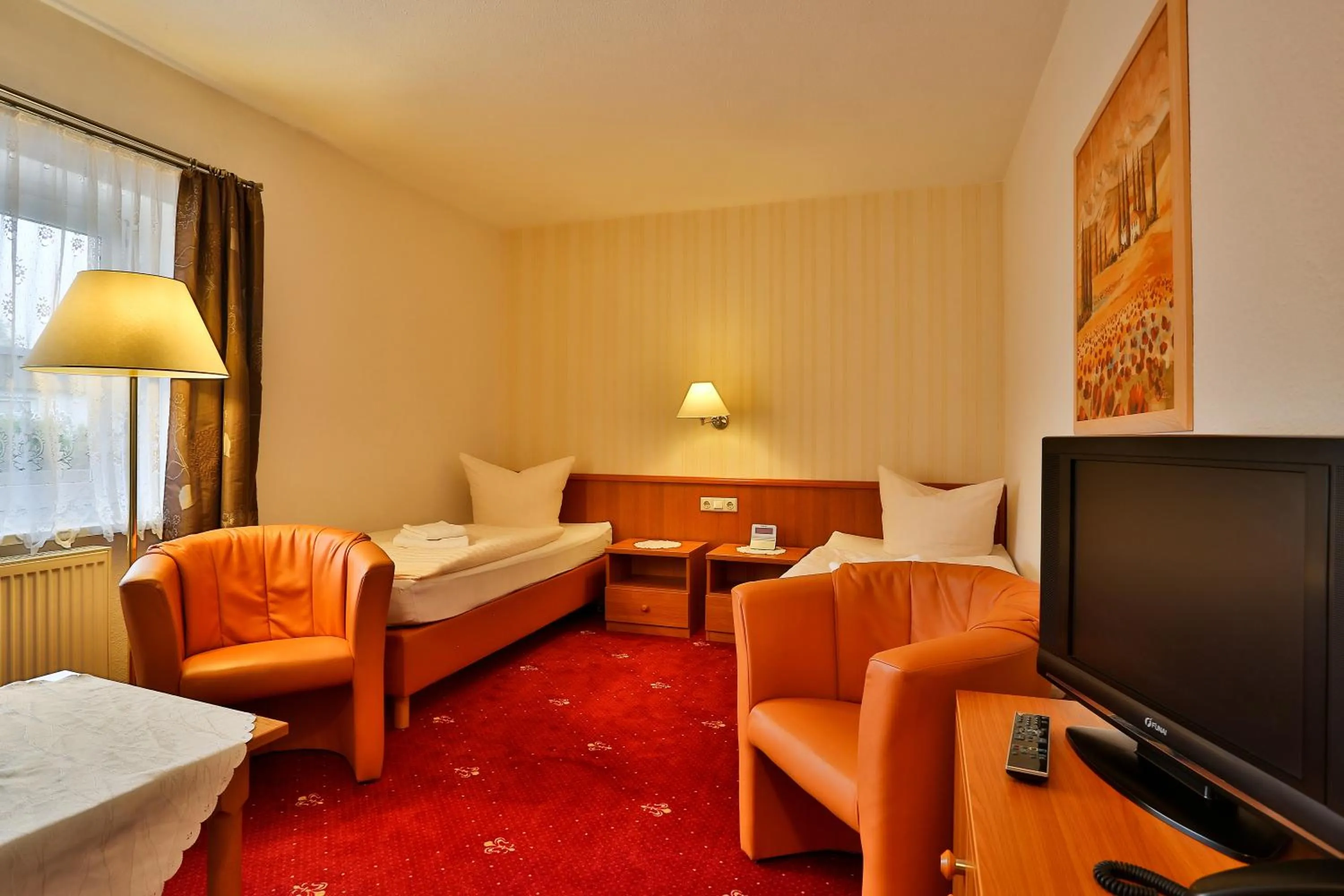 Photo of the whole room, Bed in Hotel & Pension Villa Camenz