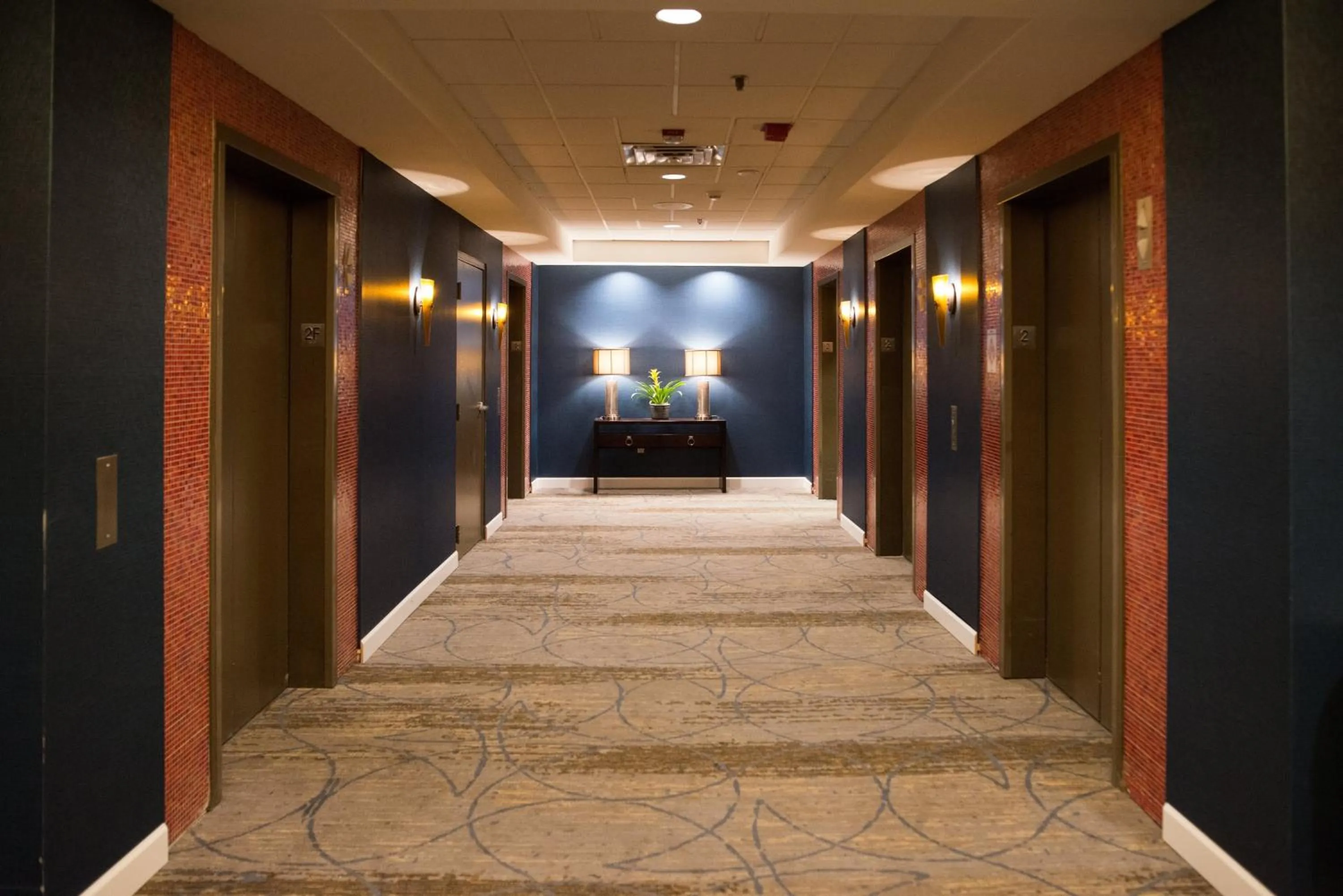 Lobby or reception in Crowne Plaza Suites MSP Airport - Mall of America by IHG