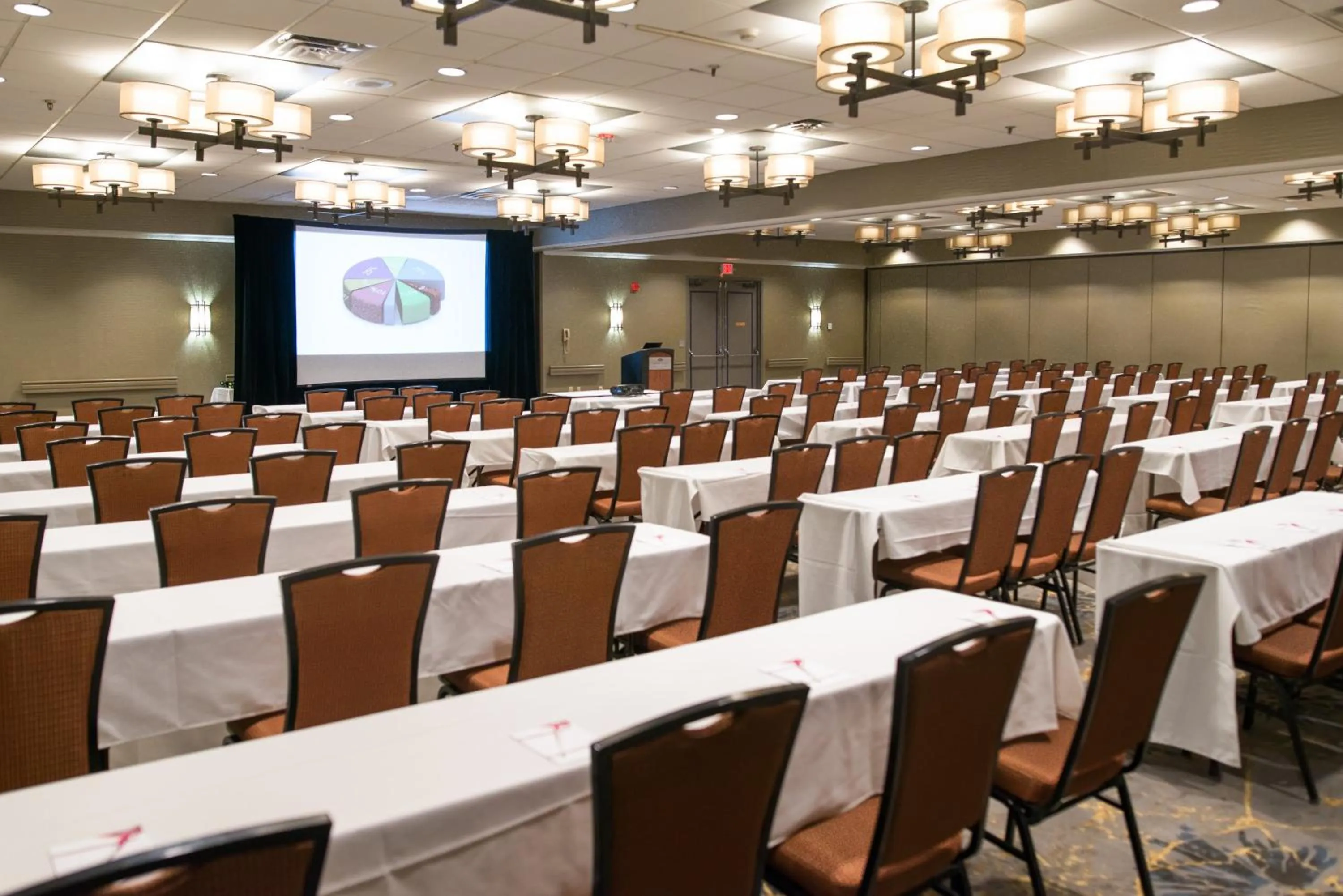 Banquet/Function facilities in Crowne Plaza Suites MSP Airport - Mall of America by IHG