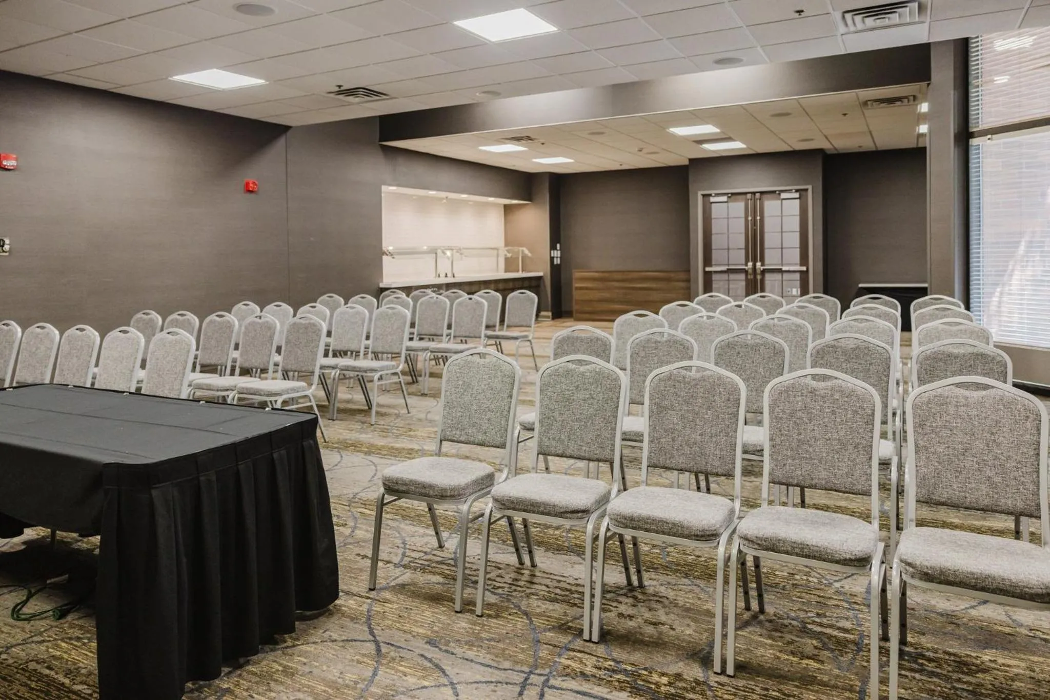 Meeting/conference room in Crowne Plaza Suites MSP Airport - Mall of America by IHG