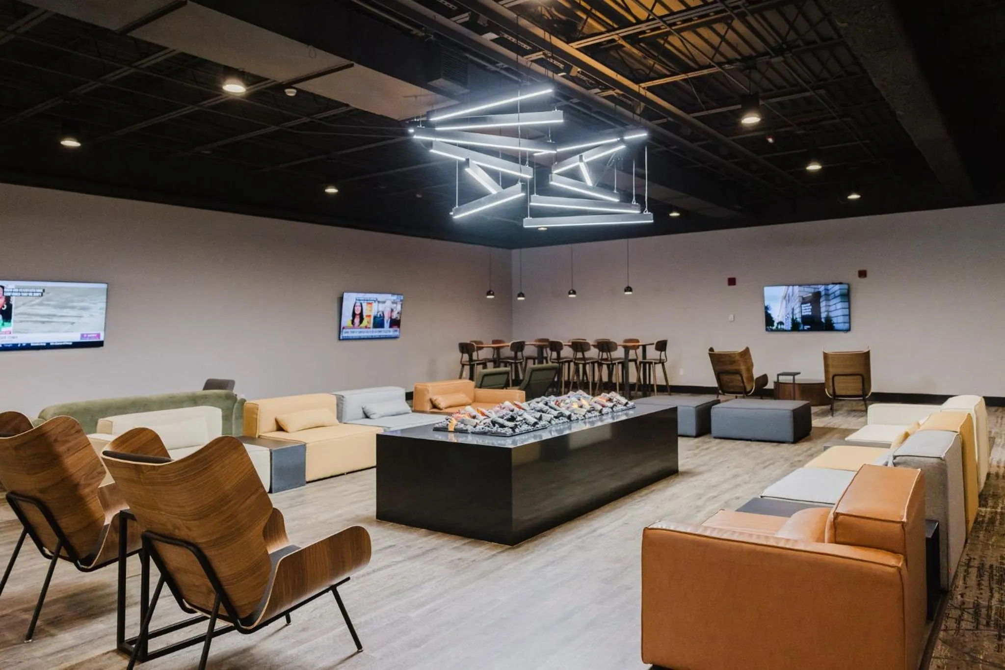 Property building in Crowne Plaza Suites MSP Airport - Mall of America by IHG