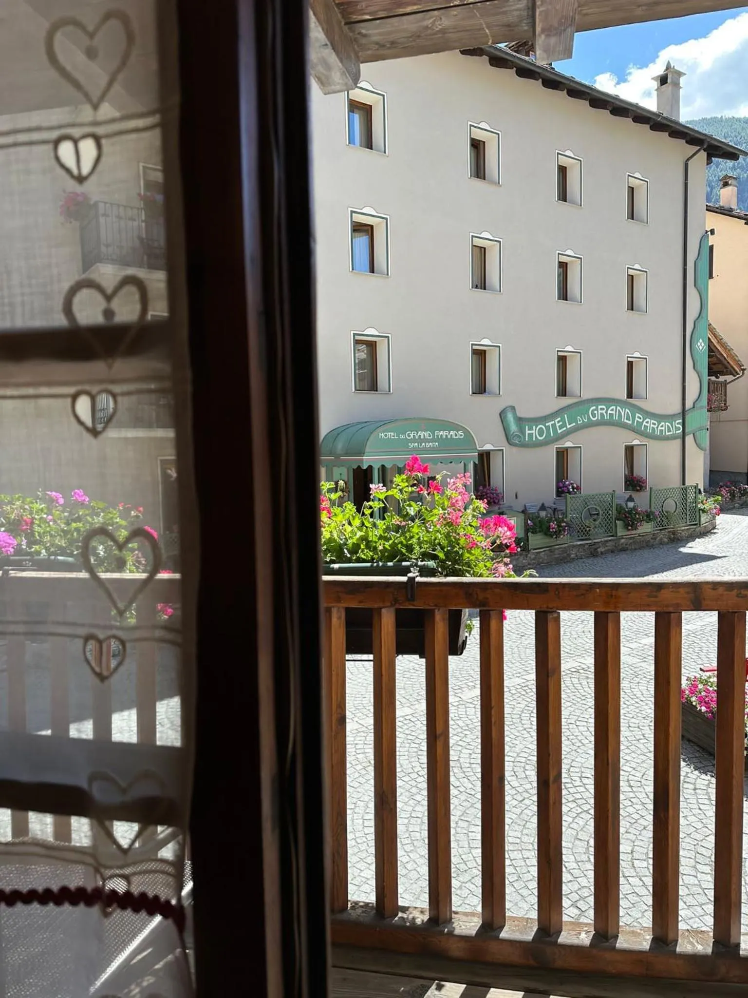 Balcony/Terrace in Hotel Du Grand Paradis - 1899 Auberge Boutique