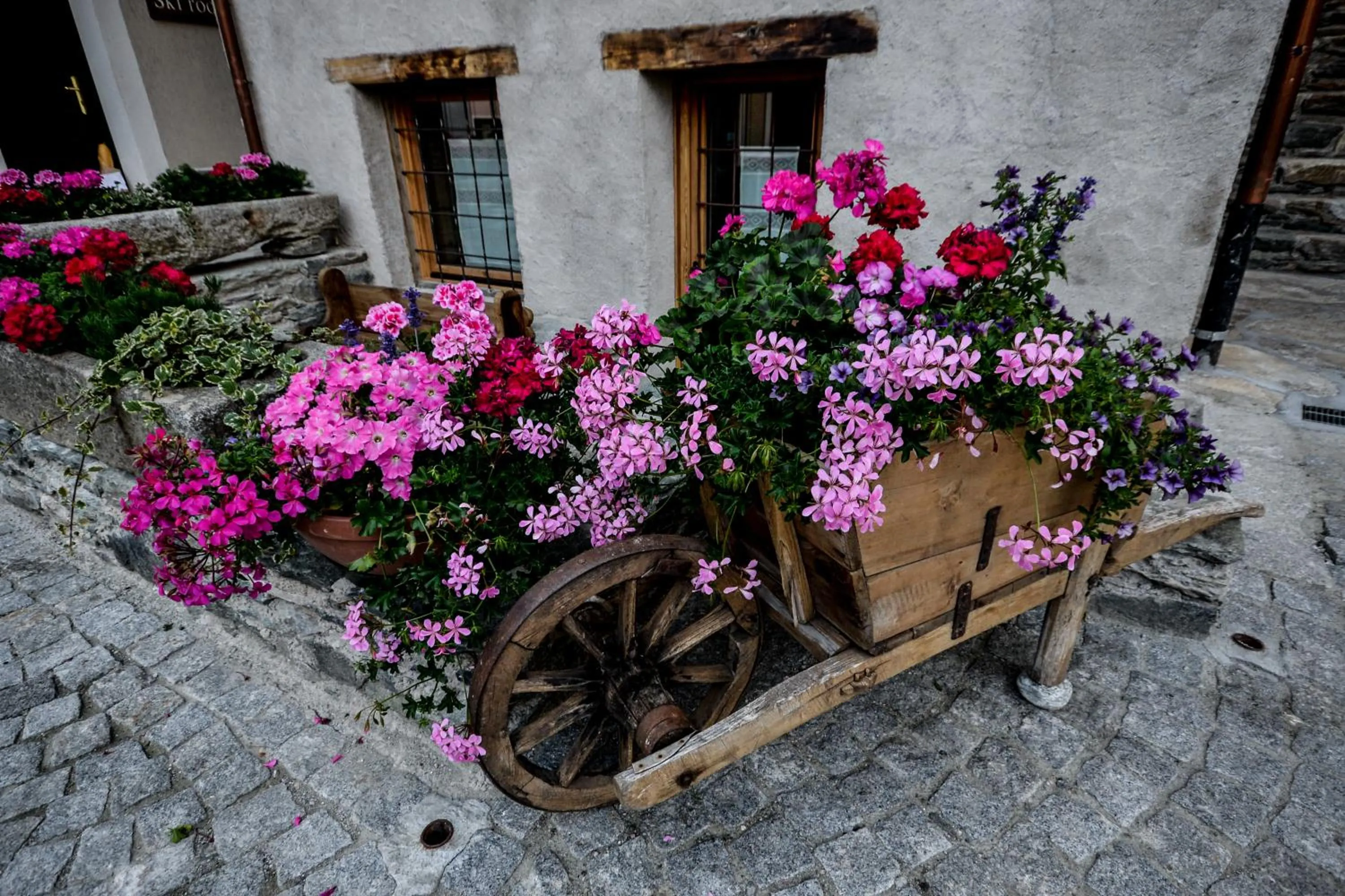 Bird's eye view in Hotel Du Grand Paradis - 1899 Auberge Boutique