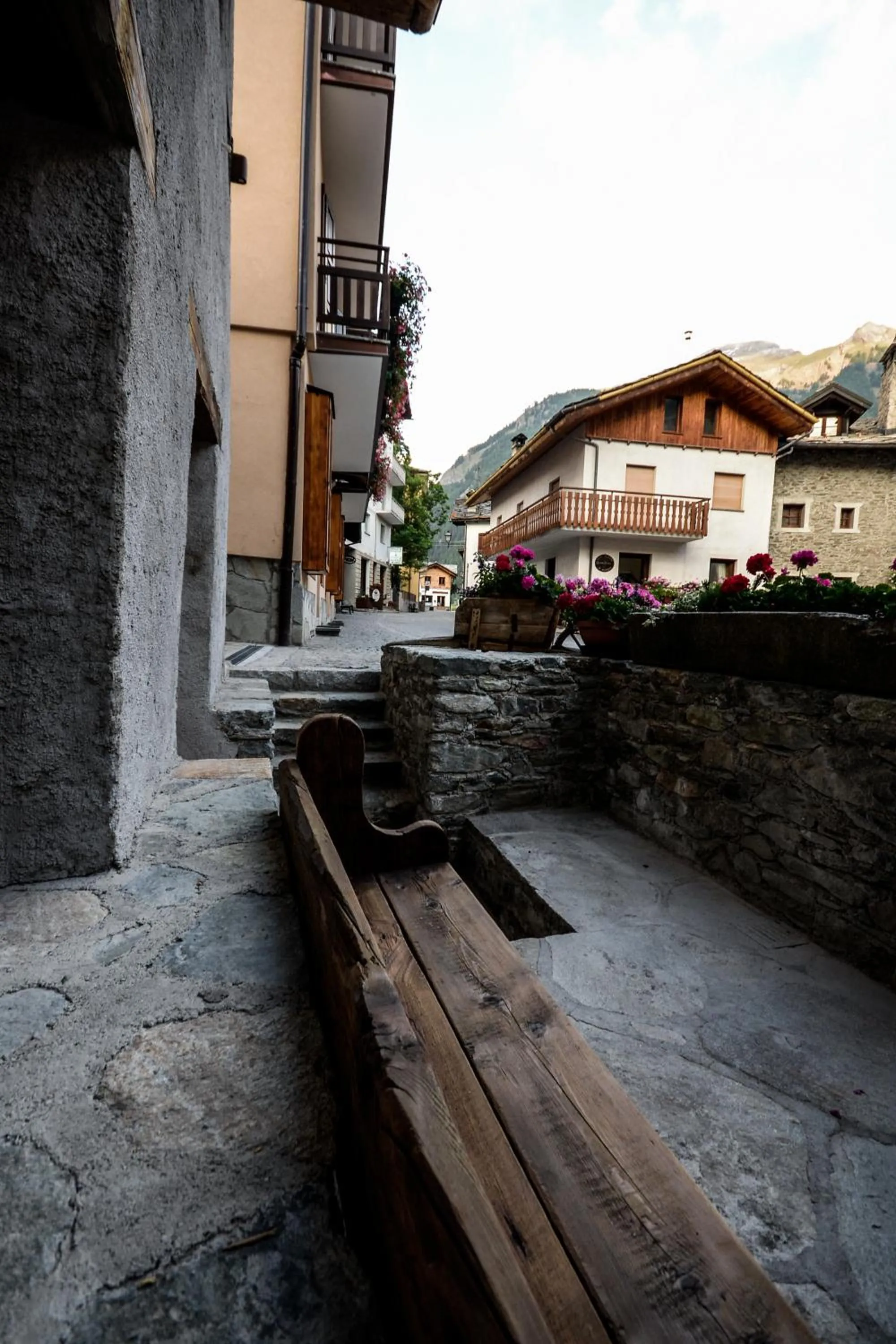 Street view in Hotel Du Grand Paradis - 1899 Auberge Boutique