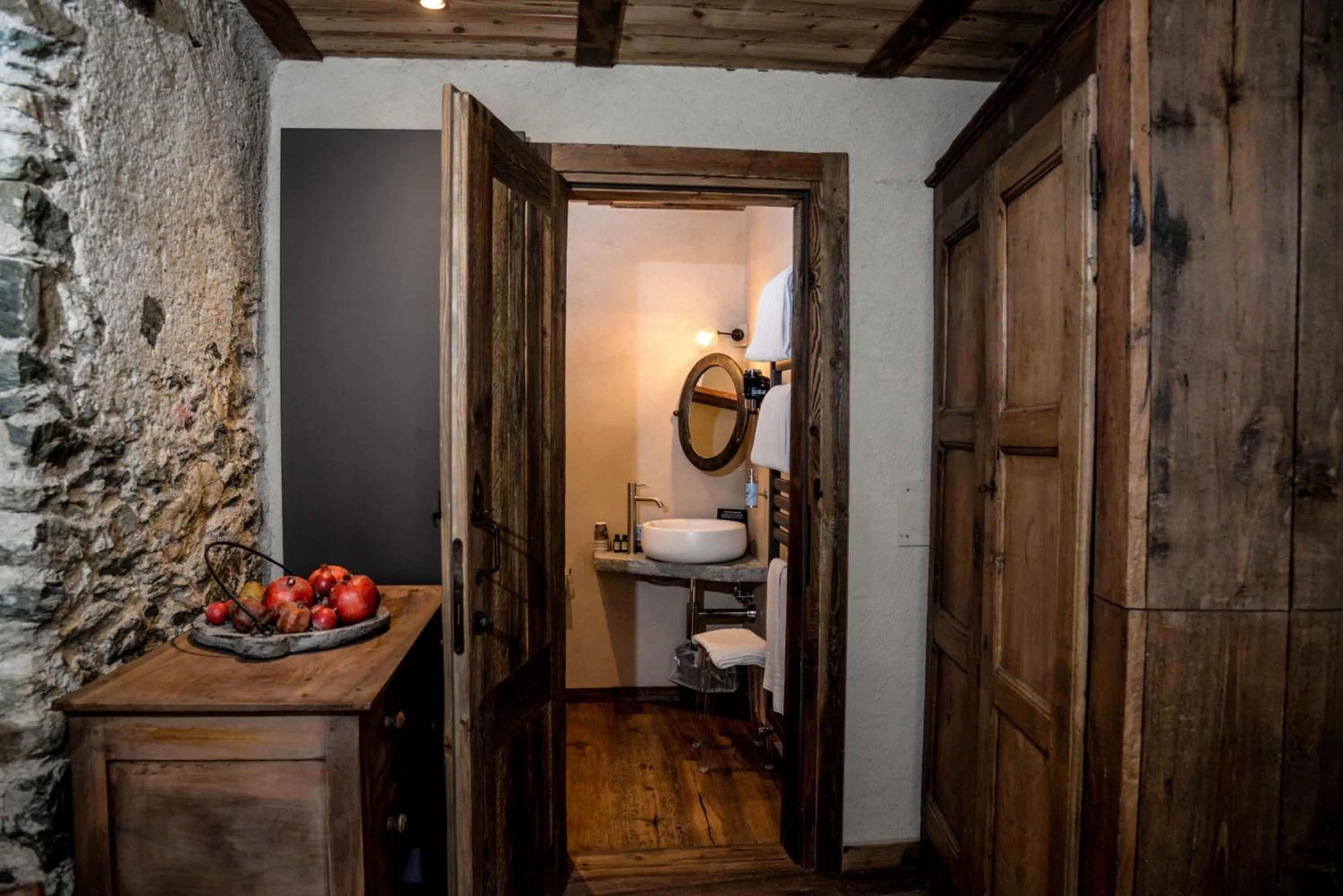 Bathroom in Hotel Du Grand Paradis - 1899 Auberge Boutique