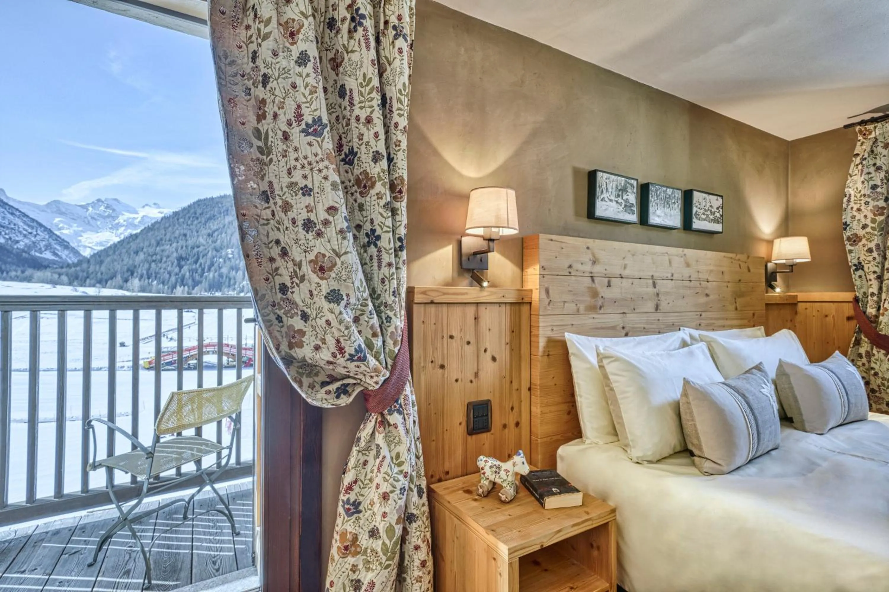 Bed in Hotel Sant'Orso - Mountain Lodge & Spa