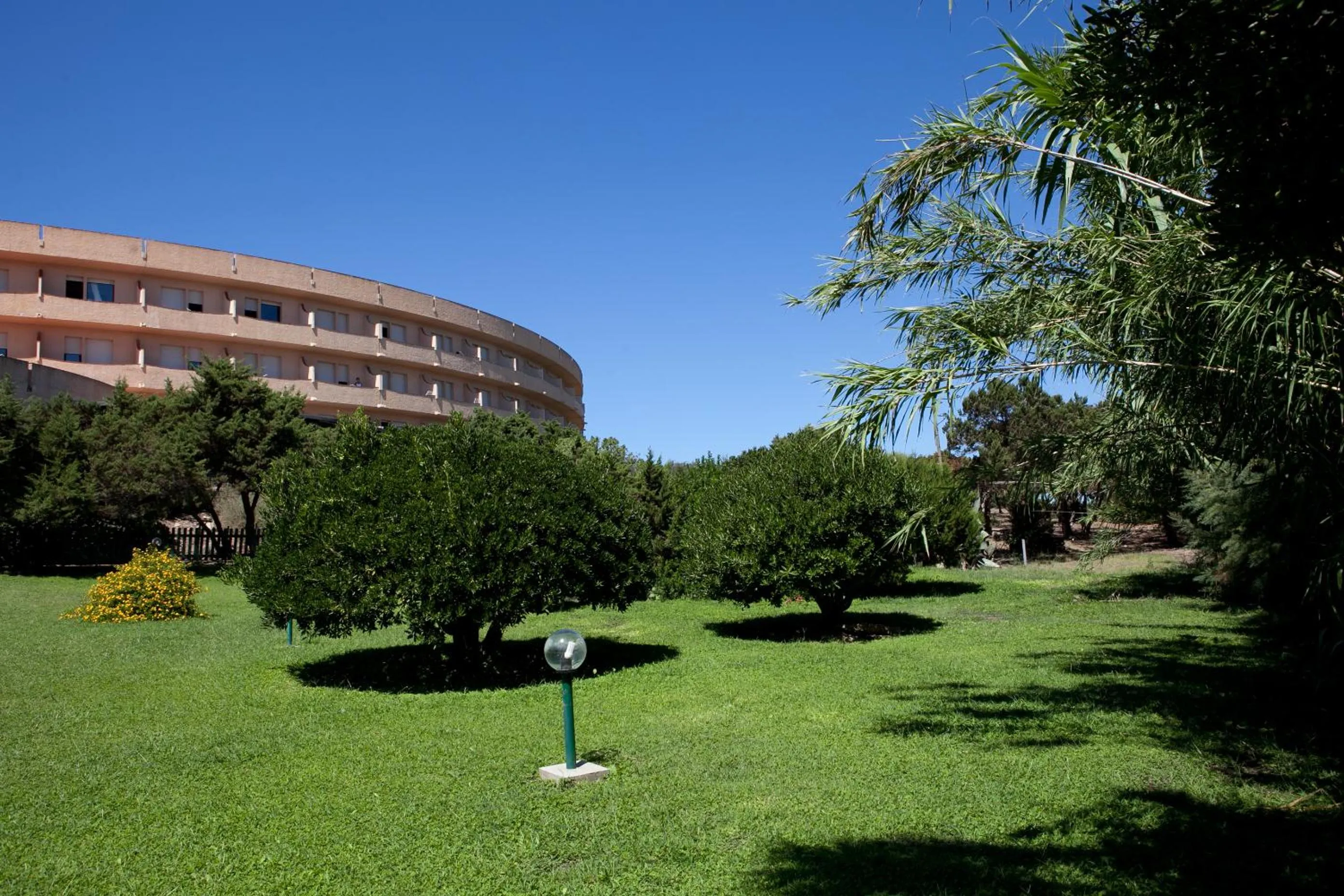 Facade/entrance in Club Esse Roccaruja