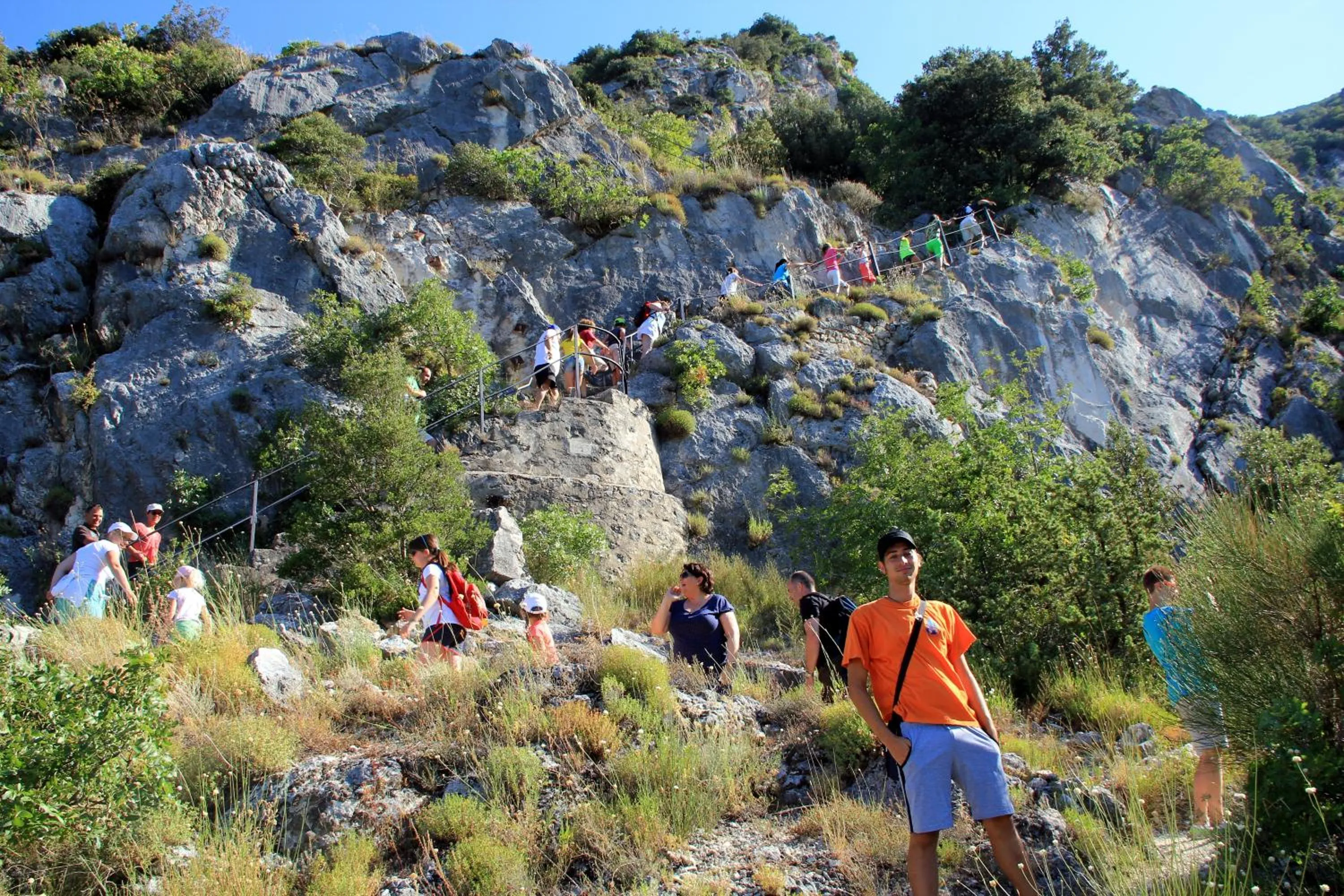 Hiking in Guesia Village Hotel e Spa