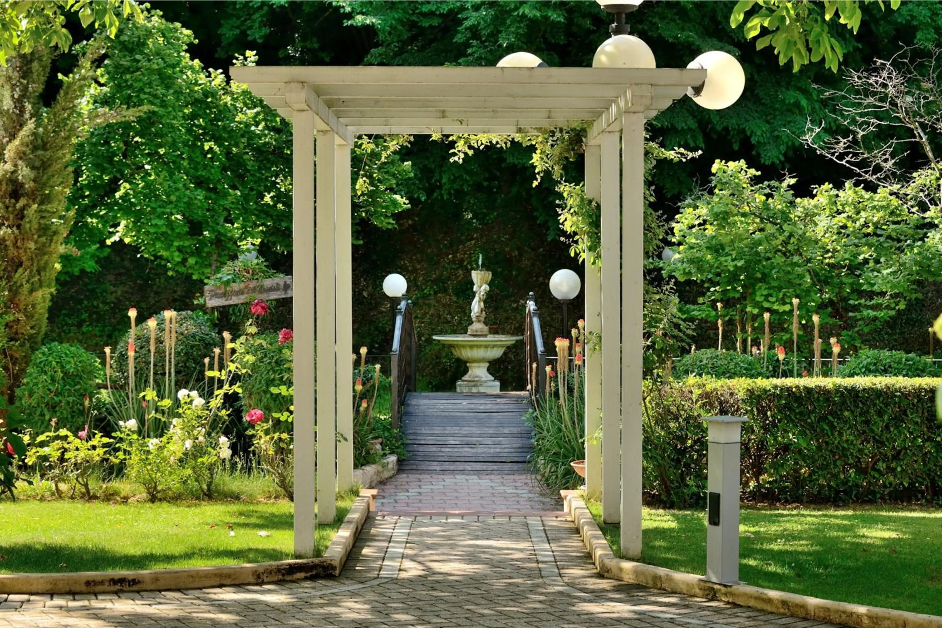 Garden in Guesia Village Hotel e Spa