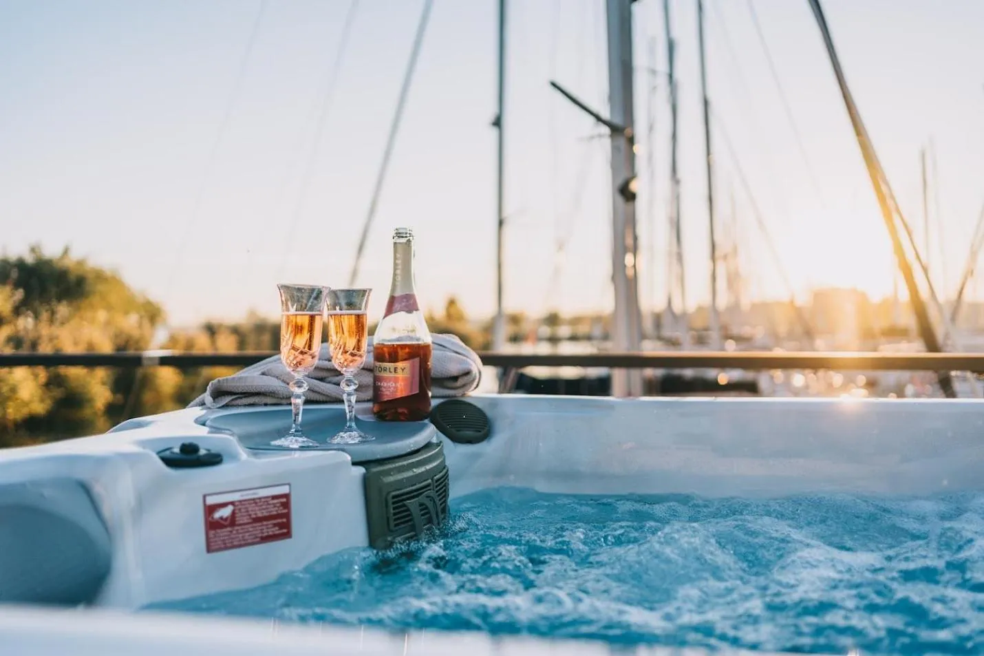 Fenyves Yacht Club Superior