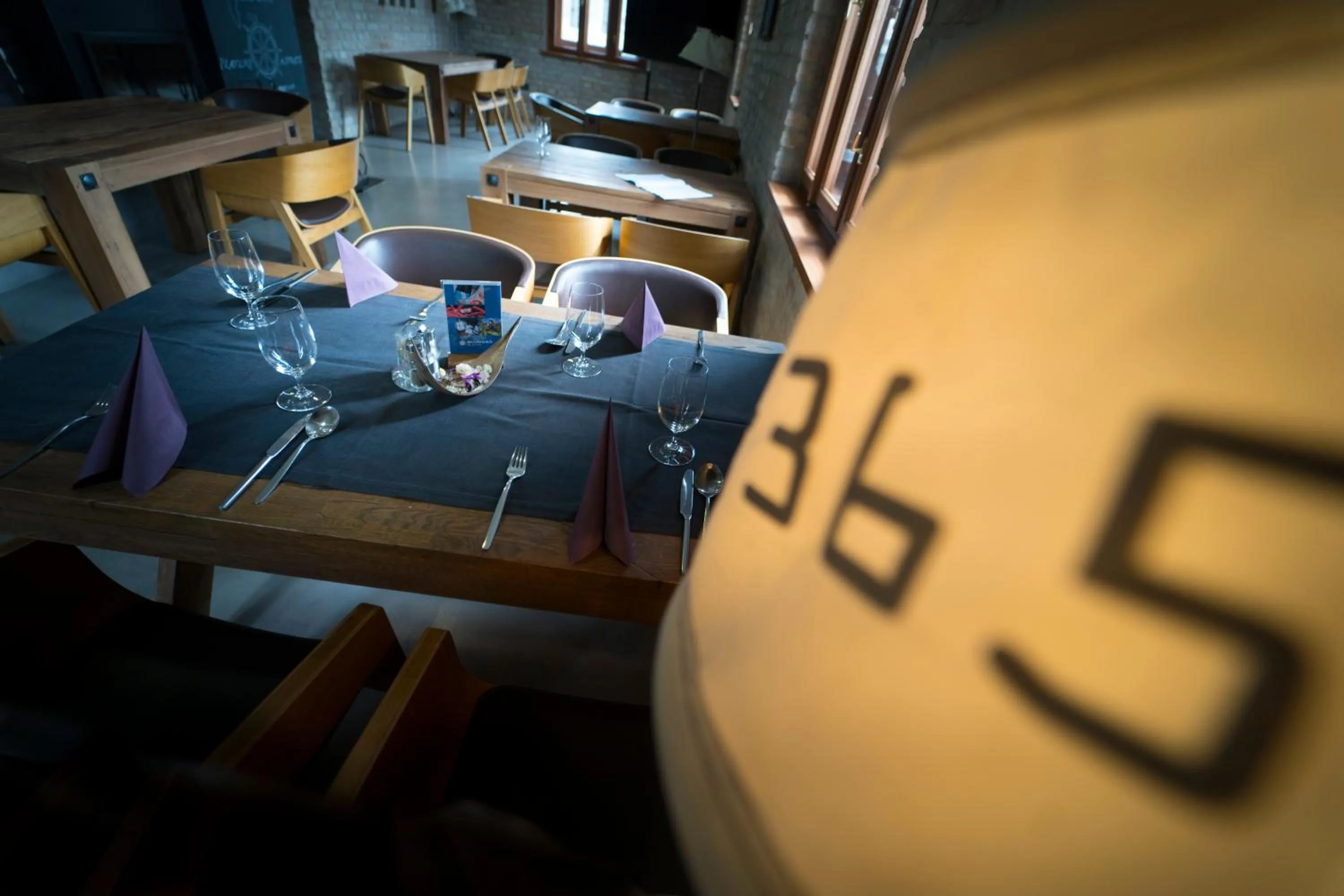 Restaurant/places to eat in Fenyves Yacht Club Superior