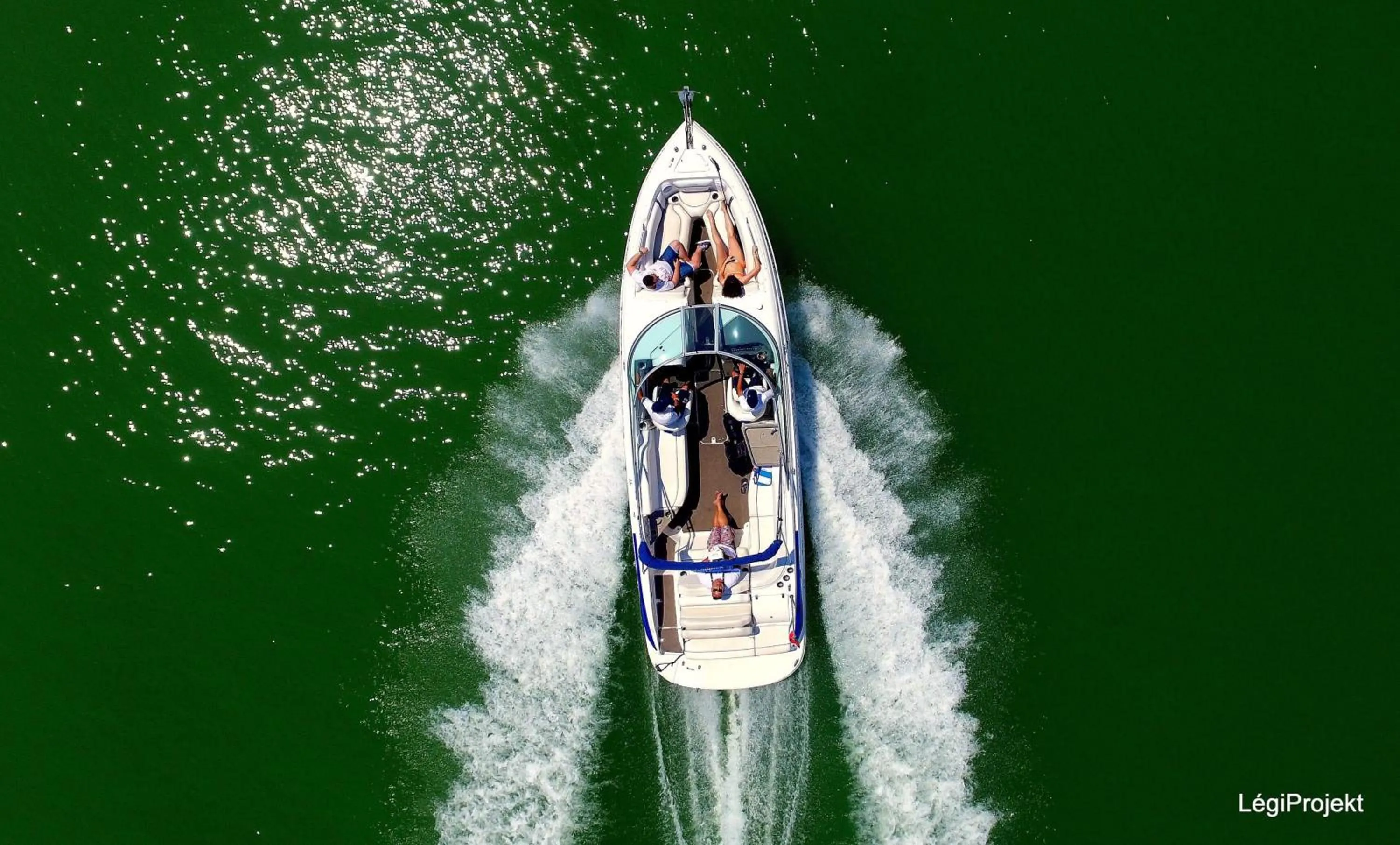 Fenyves Yacht Club Superior