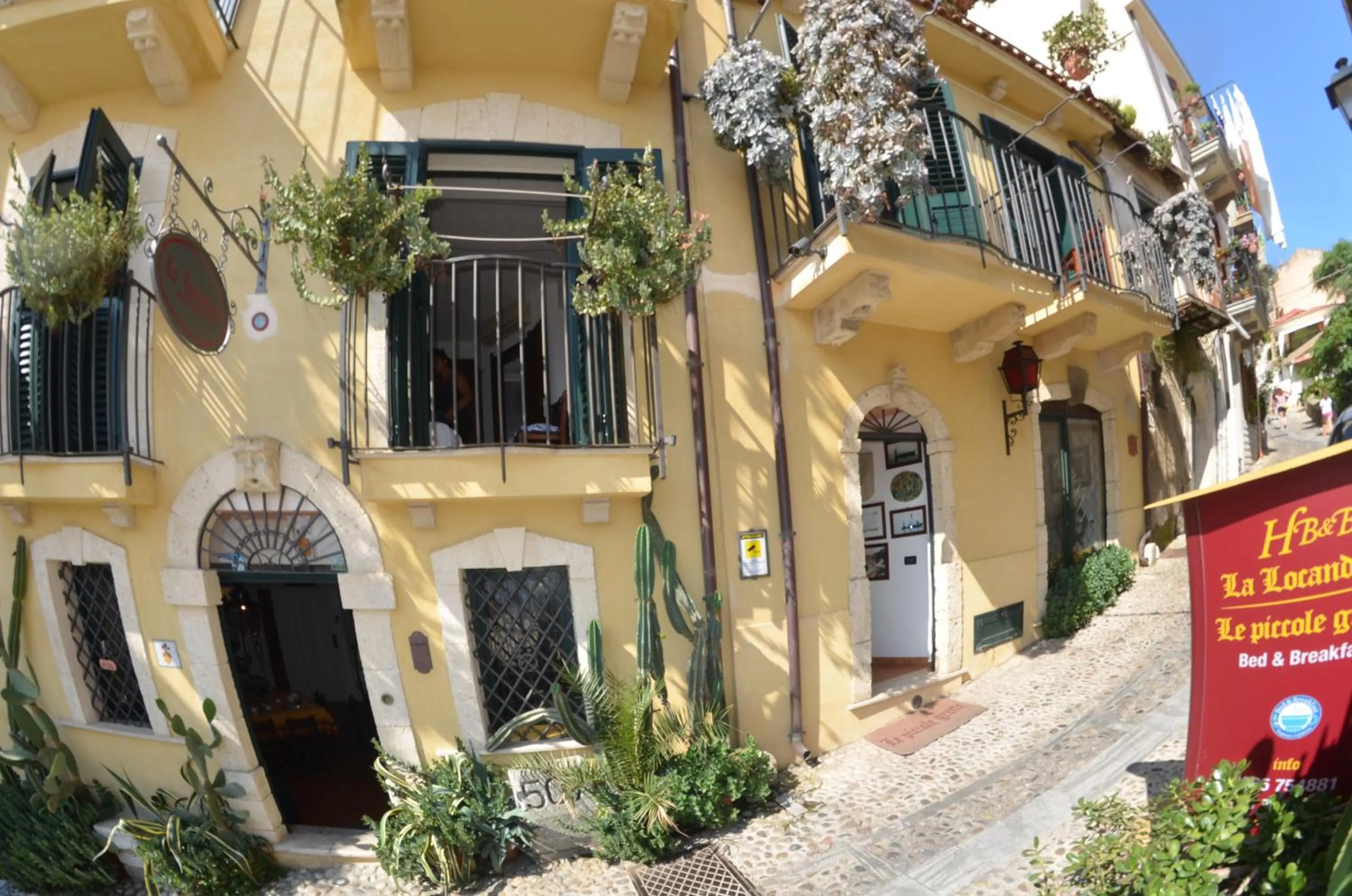 Property building in La Locandiera affittacamere