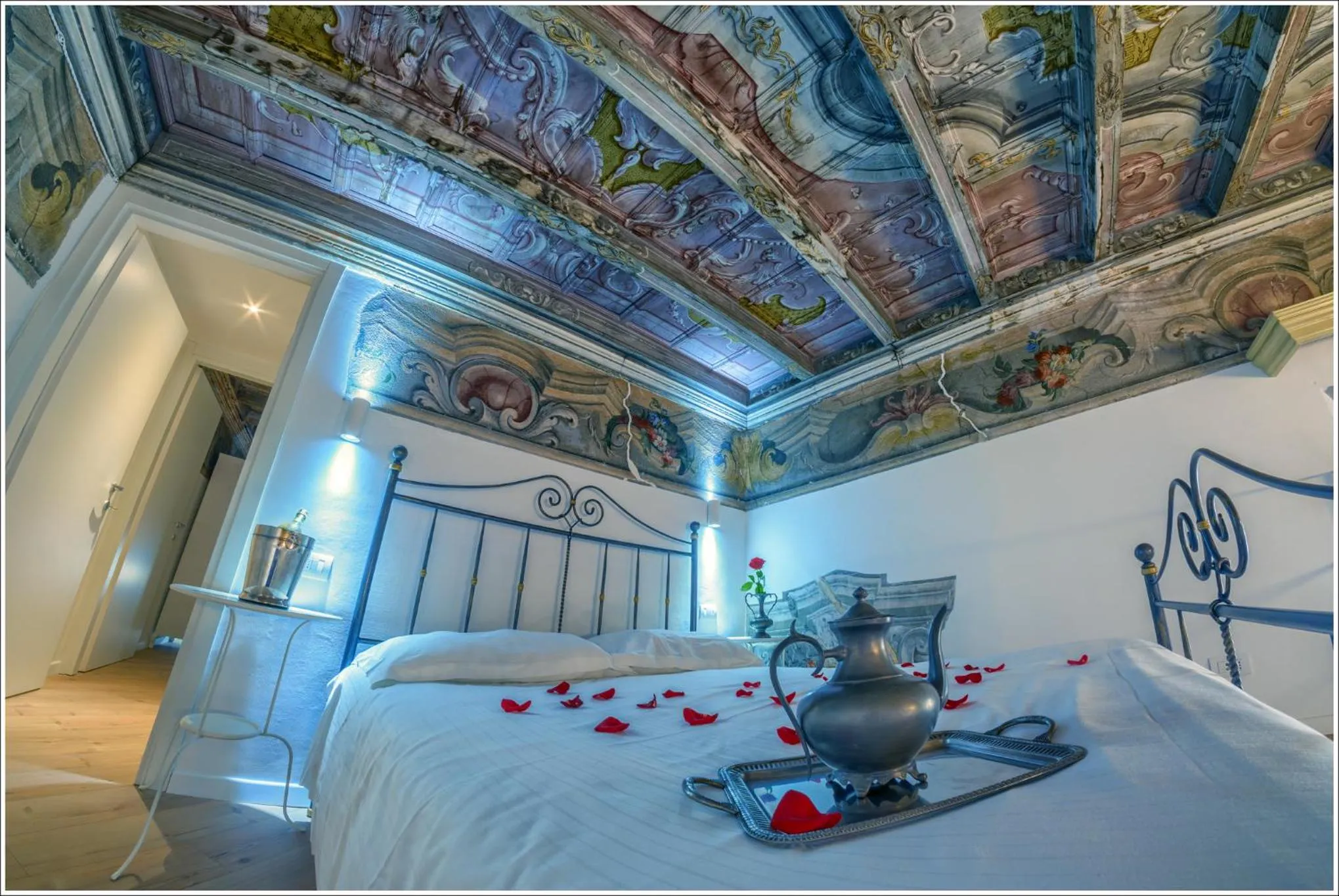 Bed in VILLA VINICIA, pool, jacuzzi, airco