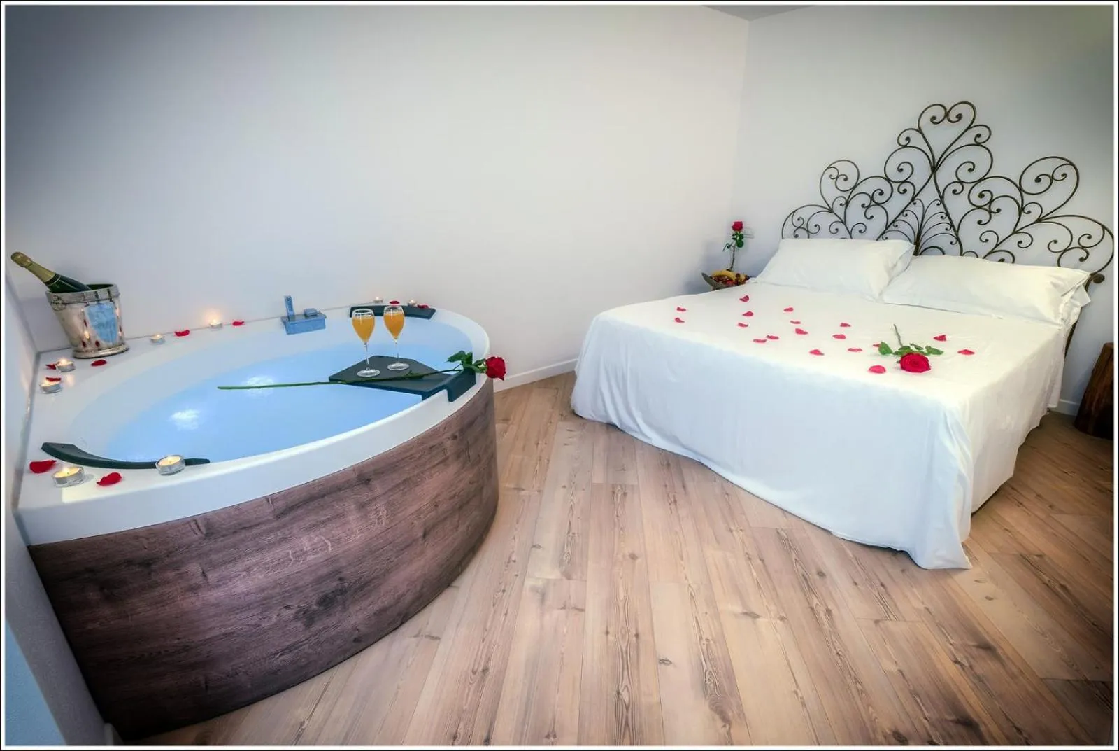 Bed in VILLA VINICIA, pool, jacuzzi, airco