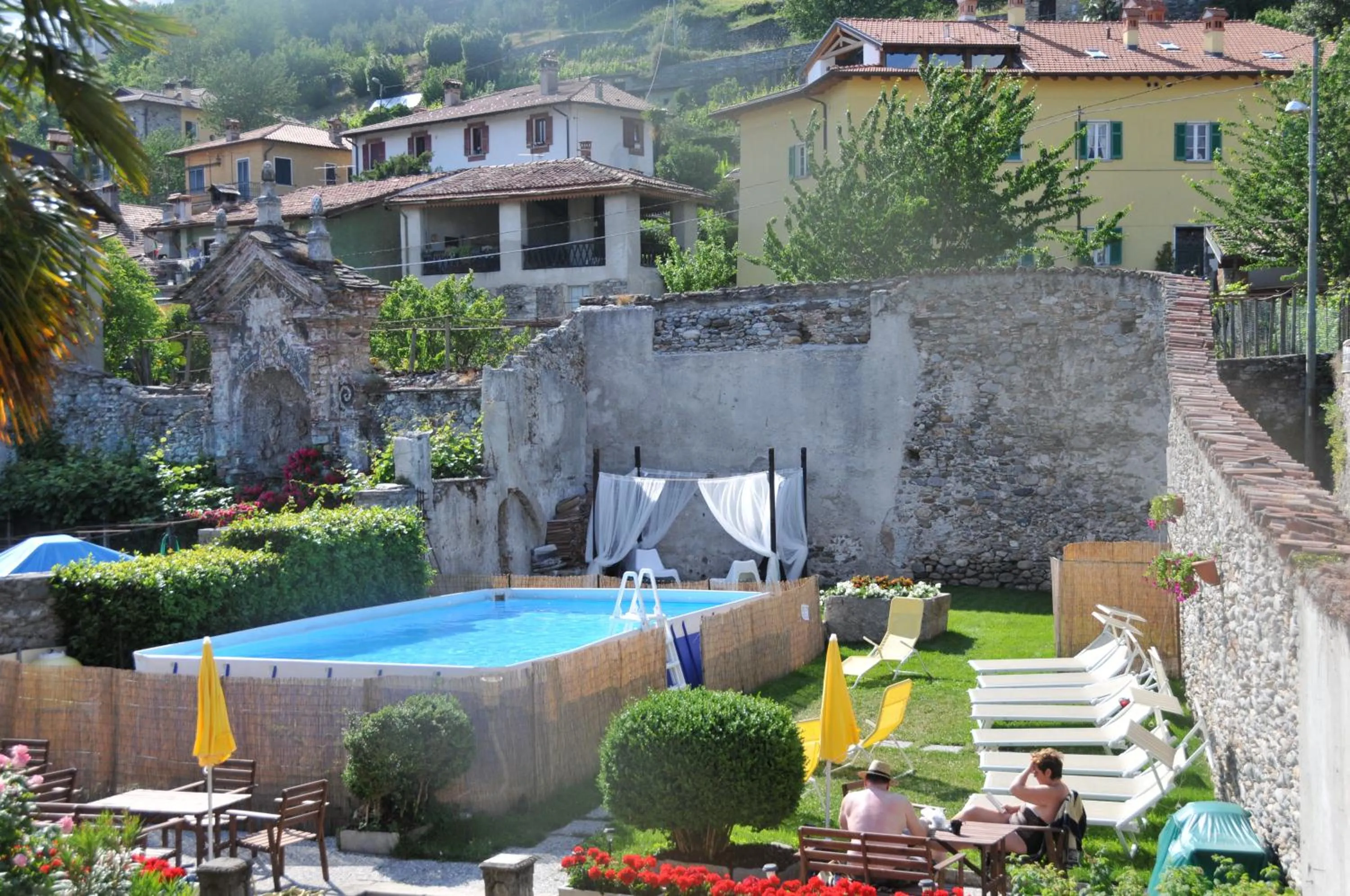 Garden in VILLA VINICIA, pool, jacuzzi, airco