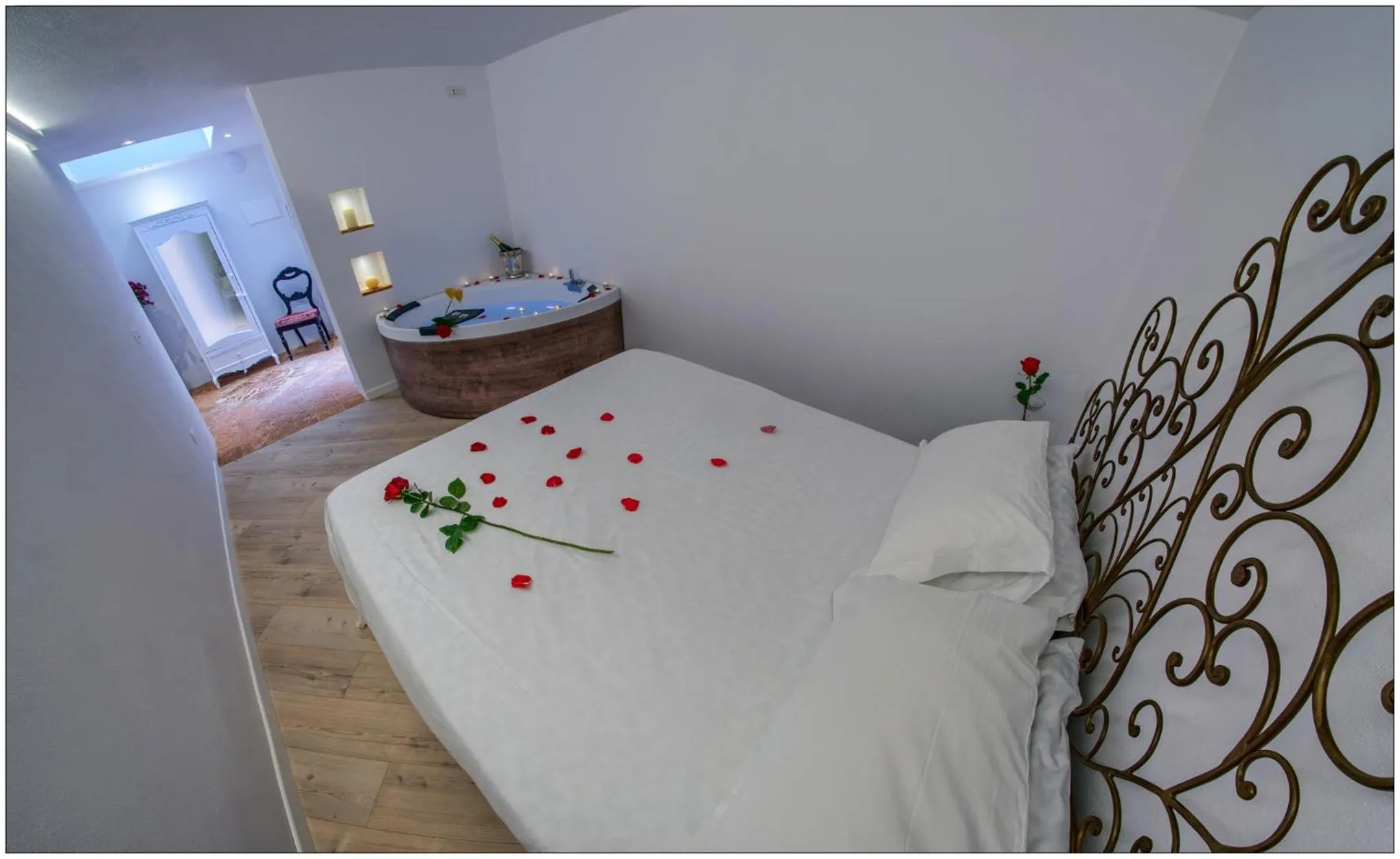 Bed in VILLA VINICIA, pool, jacuzzi, airco