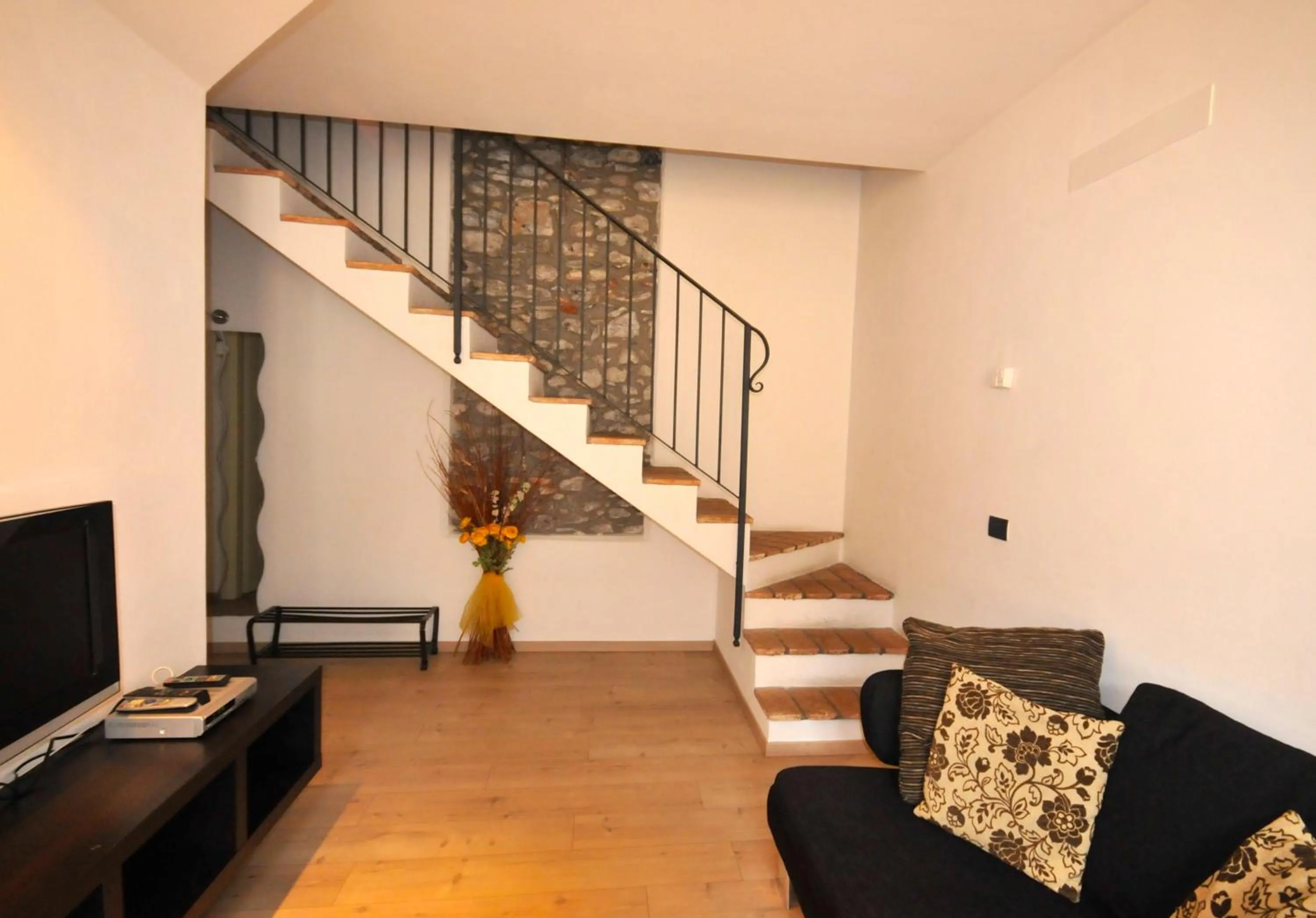 Living room in VILLA VINICIA, pool, jacuzzi, airco