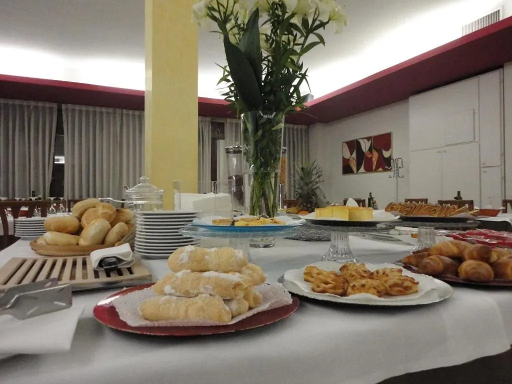 Buffet breakfast in San Marco