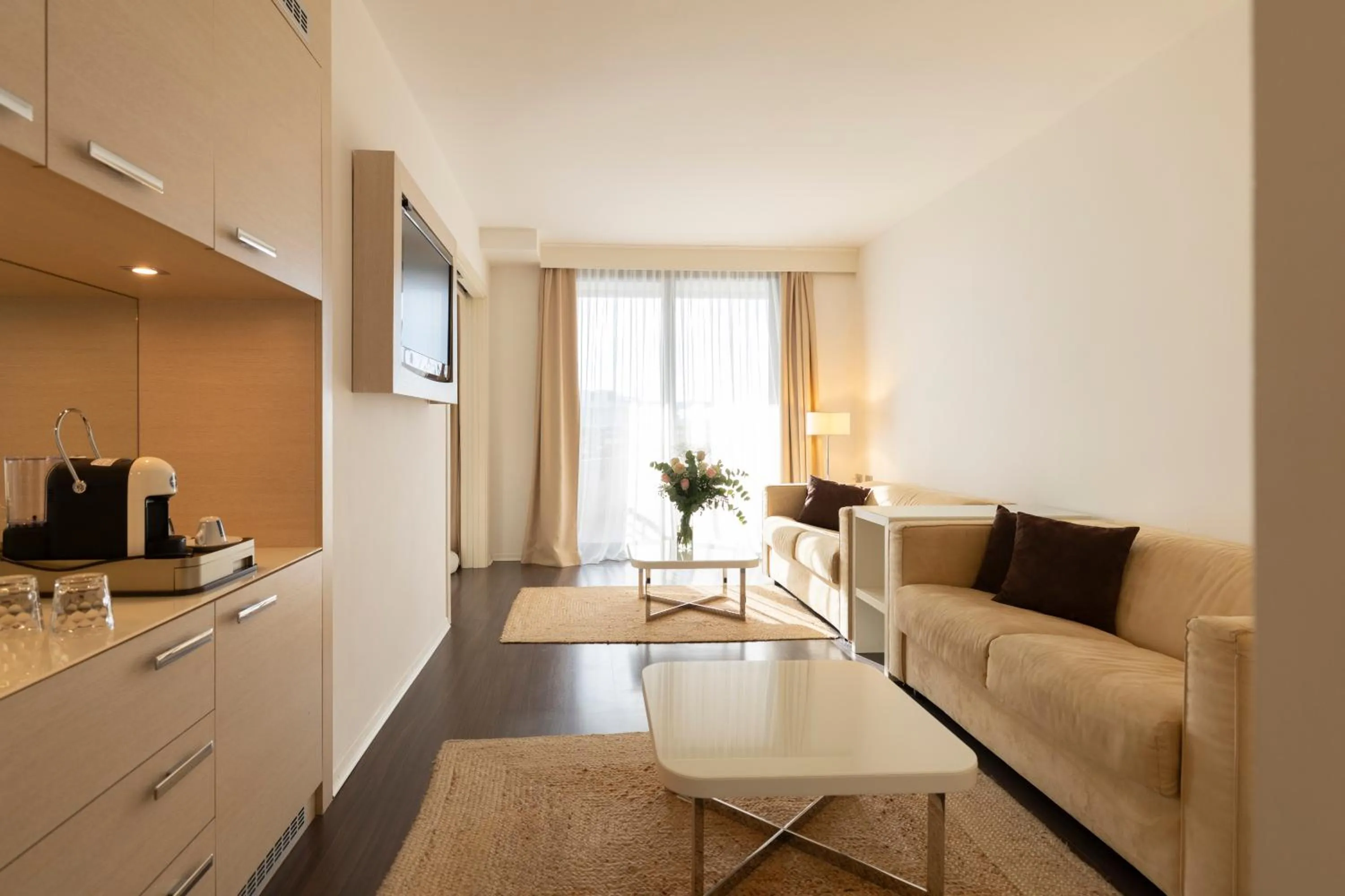 Coffee/tea facilities in Laguna Palace Hotel Grado