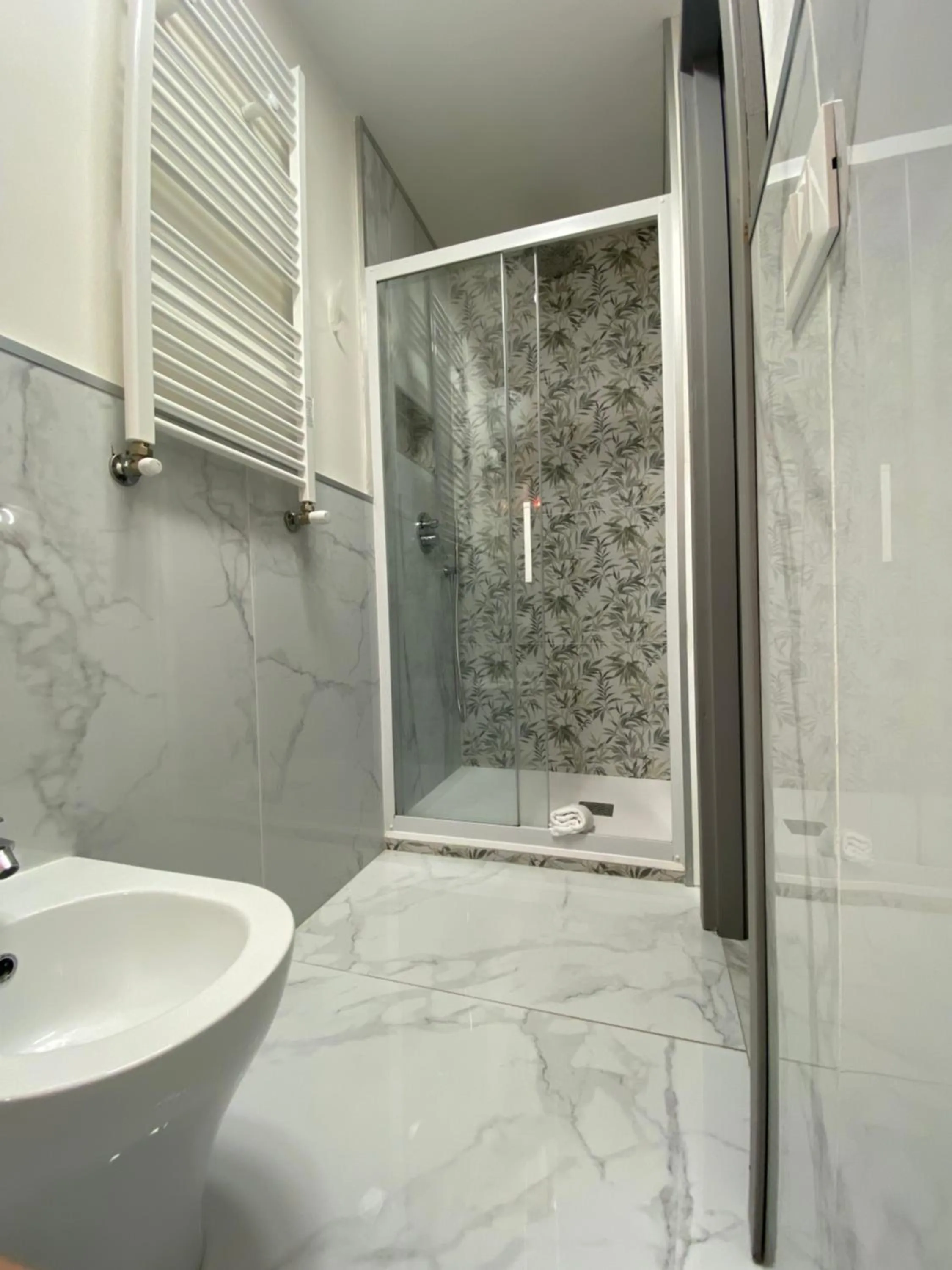 Shower in Hotel Nardizzi Americana