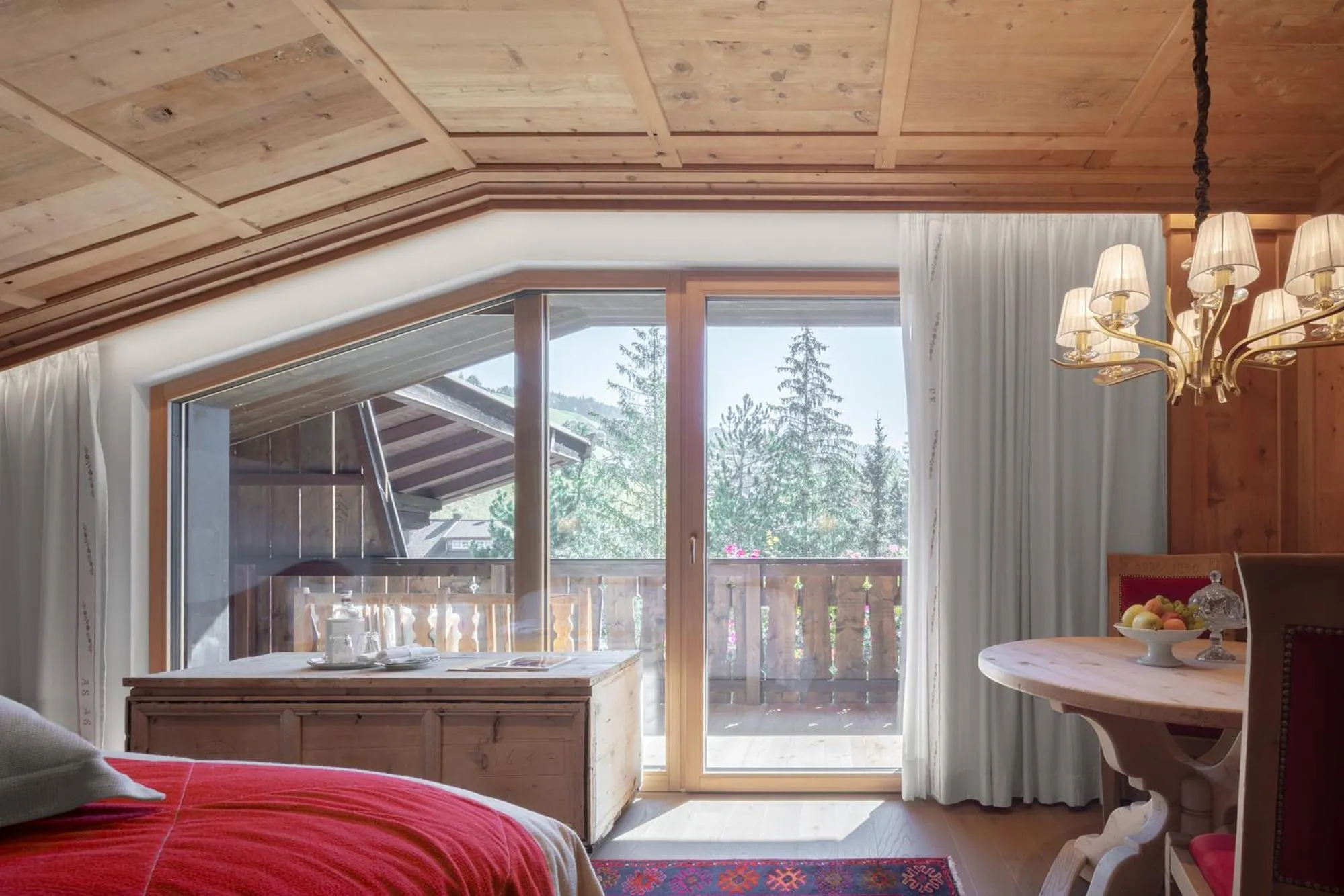 Bed in Hotel La Perla: The Leading Hotels of the World