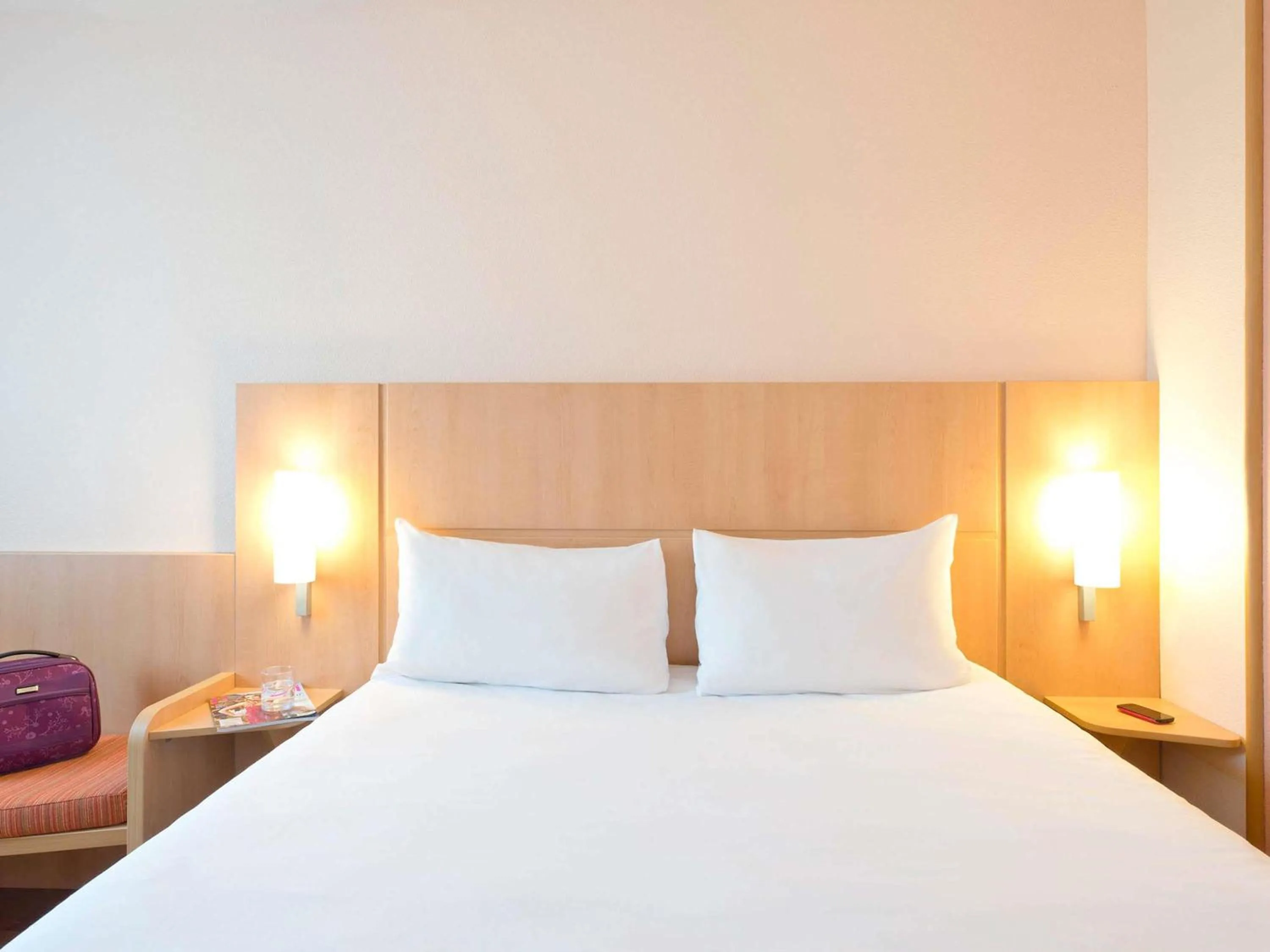 Bedroom, Bed in Ibis Warszawa Ostrobramska