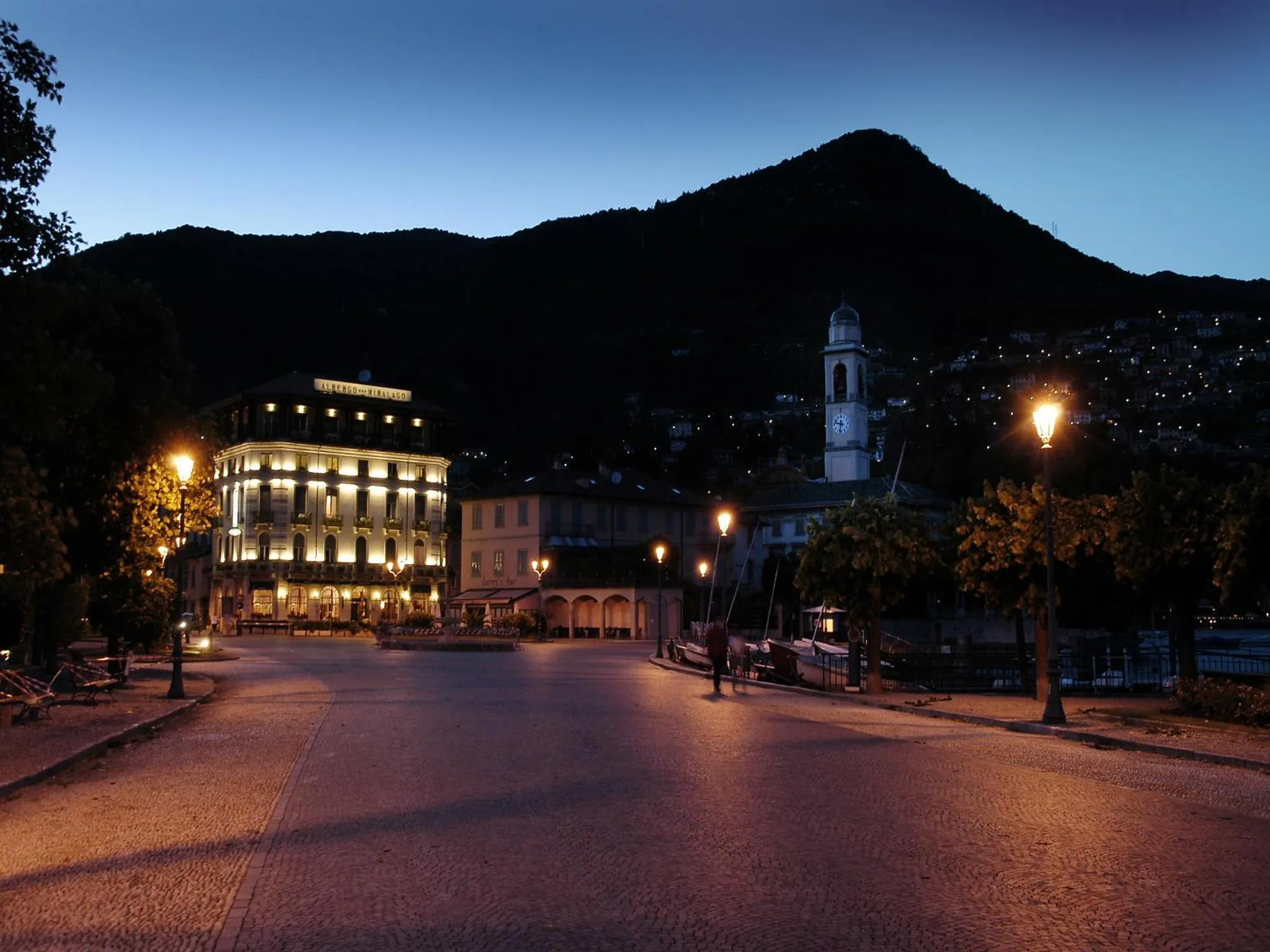 Night in Hotel Miralago