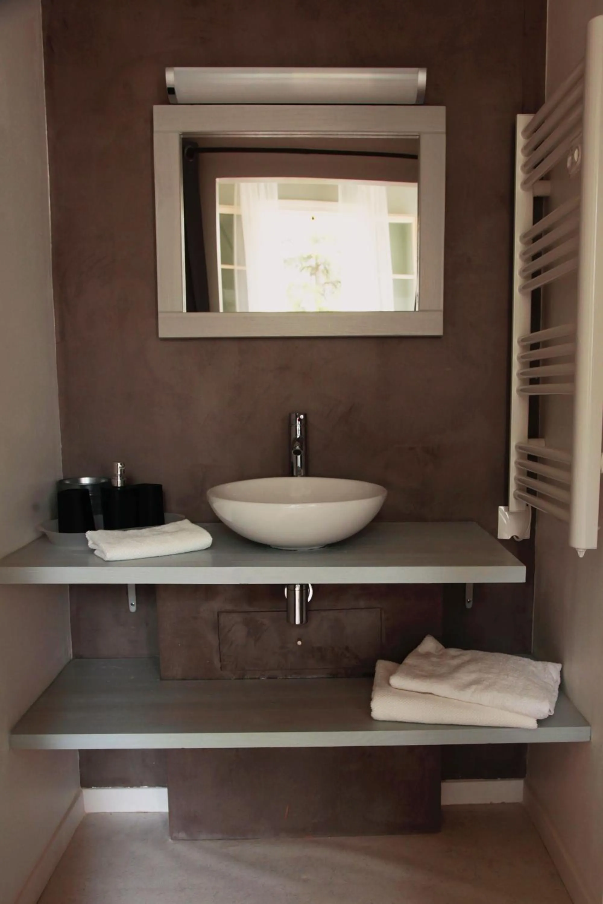 Bathroom in Le Clos du Théron, chambre d'hôte
