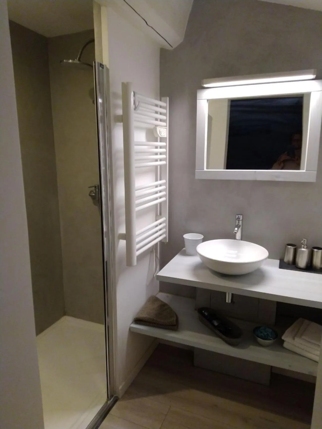 Bathroom in Le Clos du Théron, chambre d'hôte